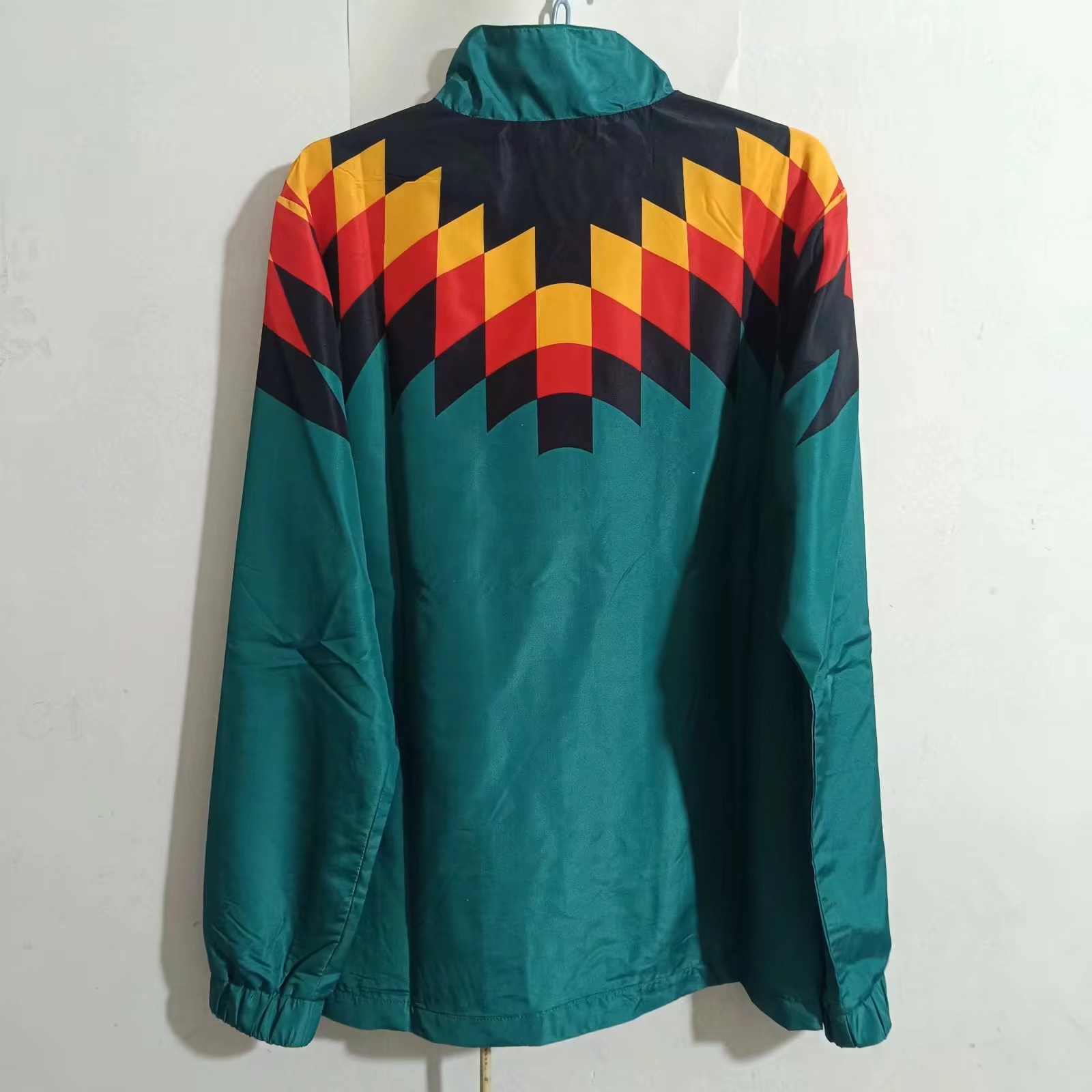 retro Germany green windbreaker