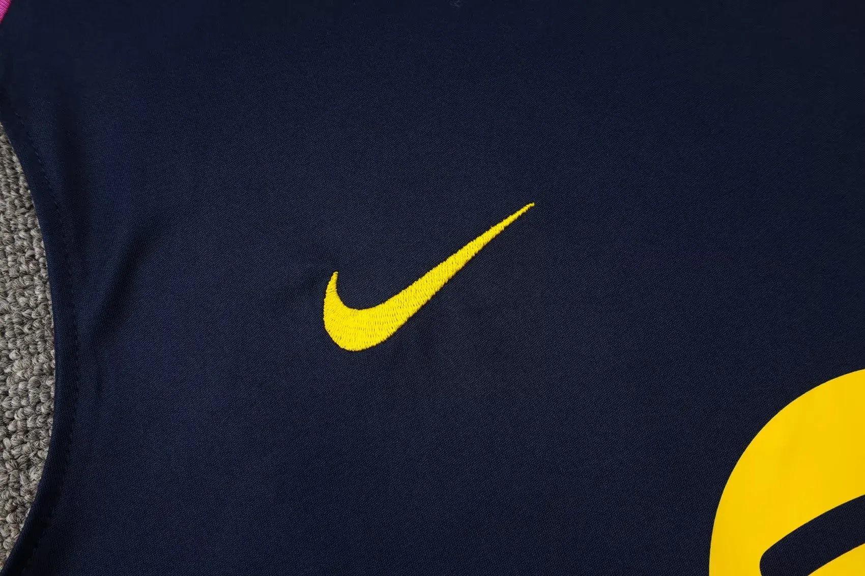 Barcelona Sleevesless Training Suit D2505