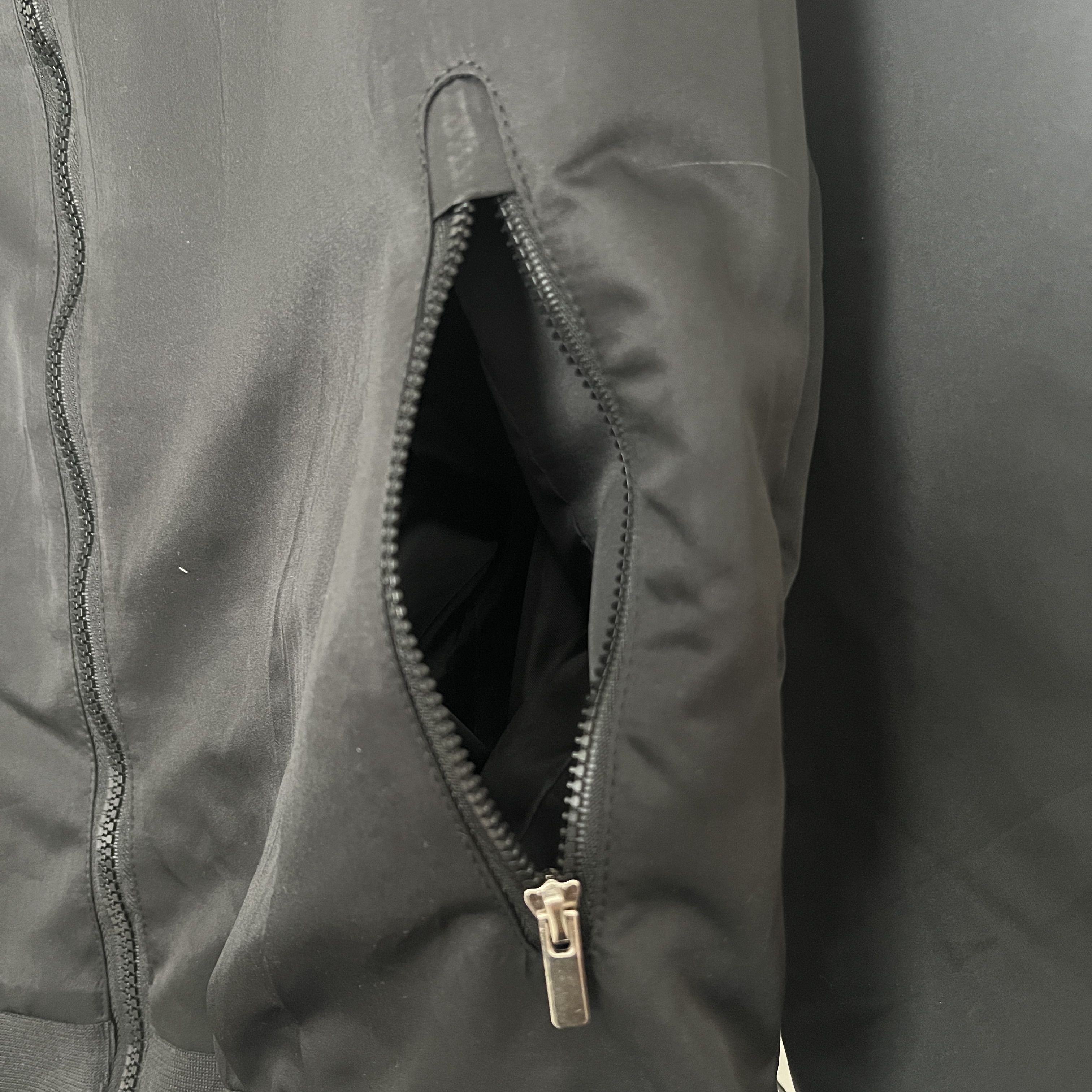 Corinthians 24/25  Windbreaker Black