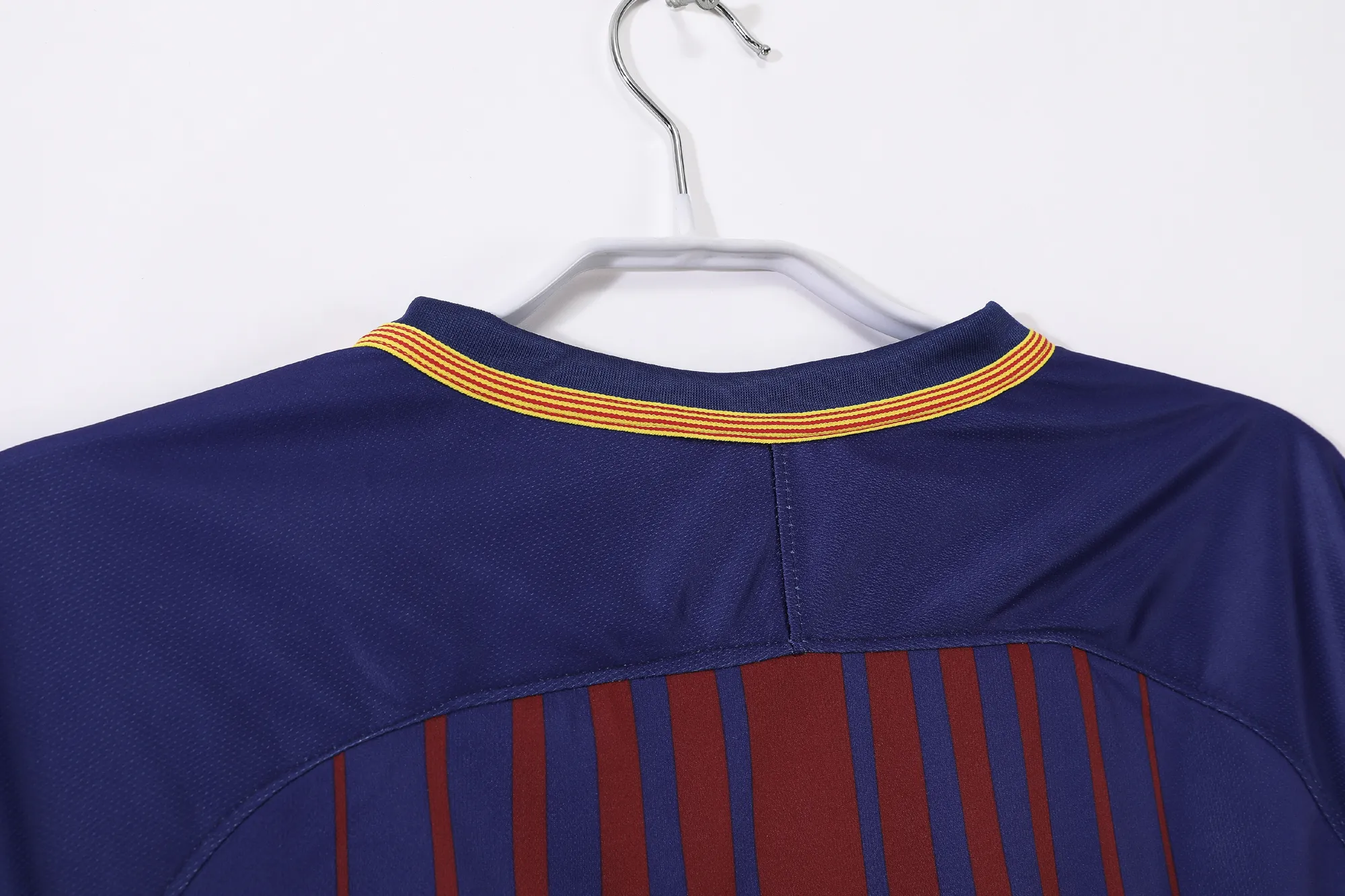 Retro 17/18 Barcelona Home S-XXL