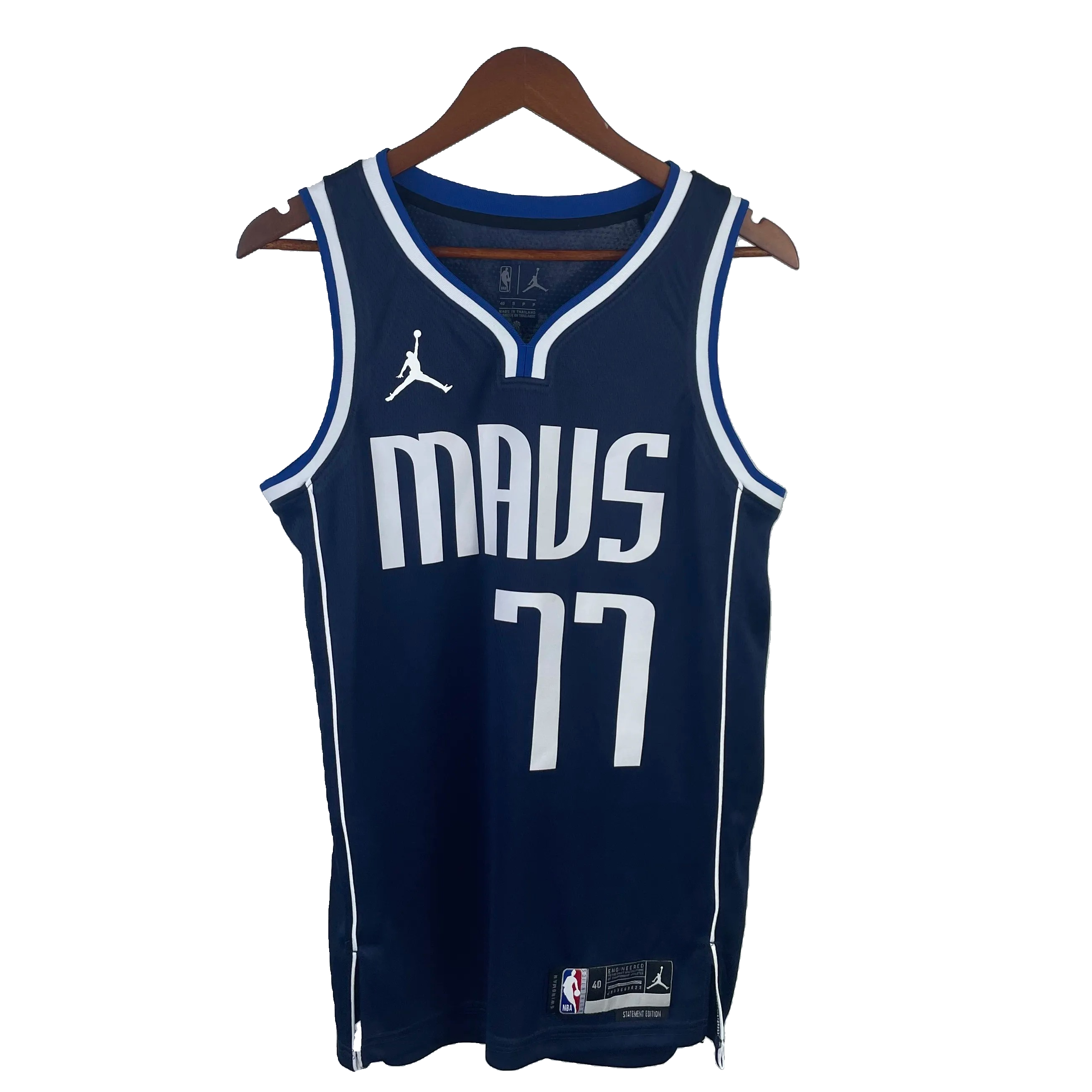 23 Season Mavericks Flyer Limited Edition No. 77 Dončić
