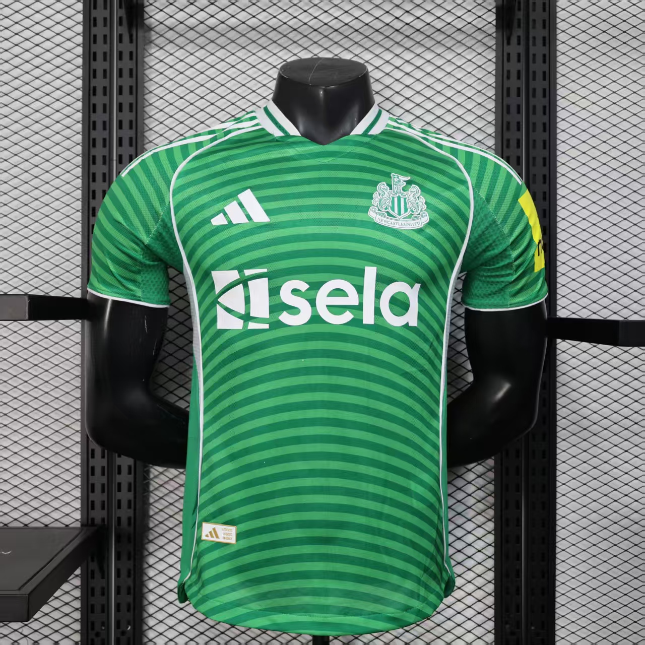 Player Version Newcastle 25/26 Away