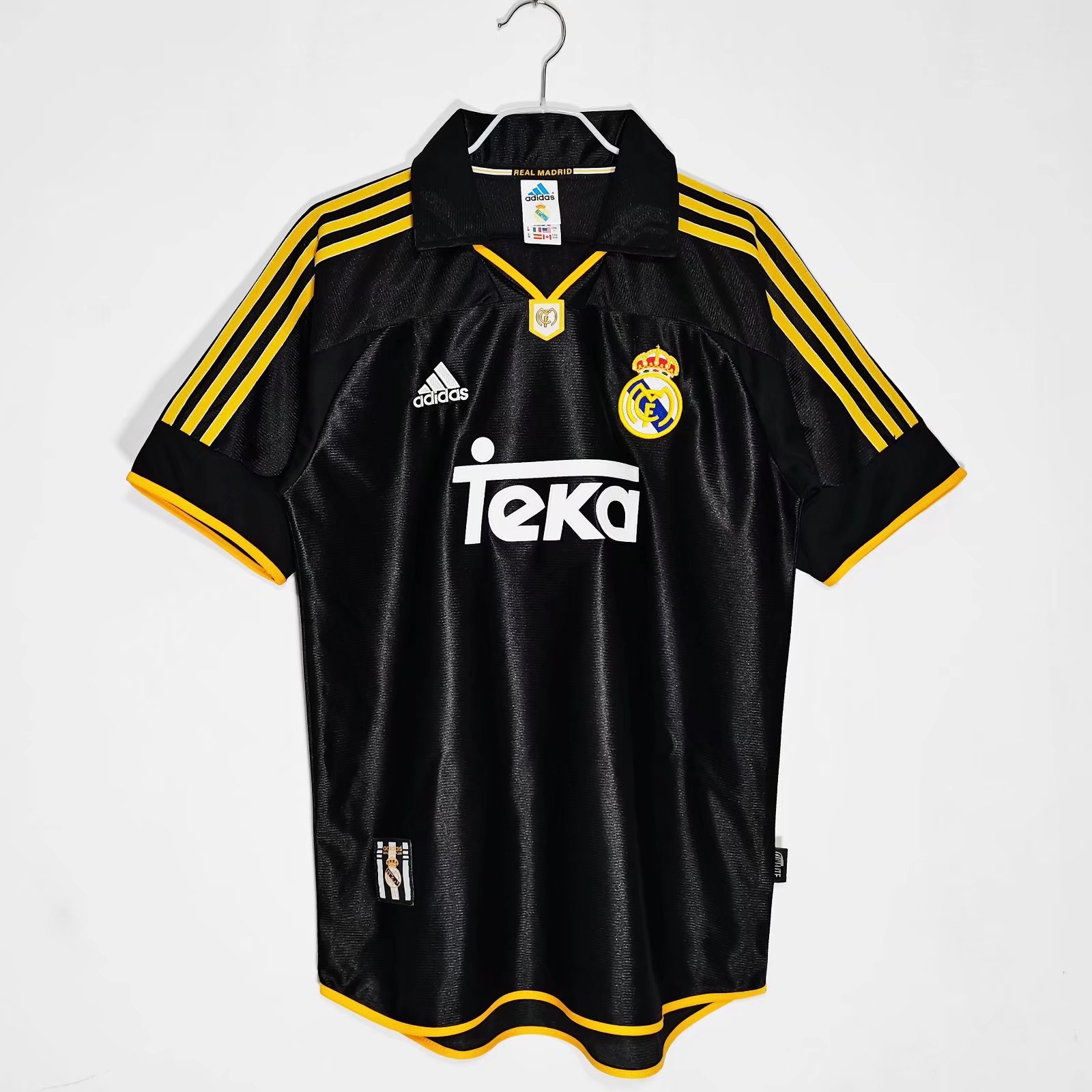 Retro Real Madrid 1999/01 Away Black
