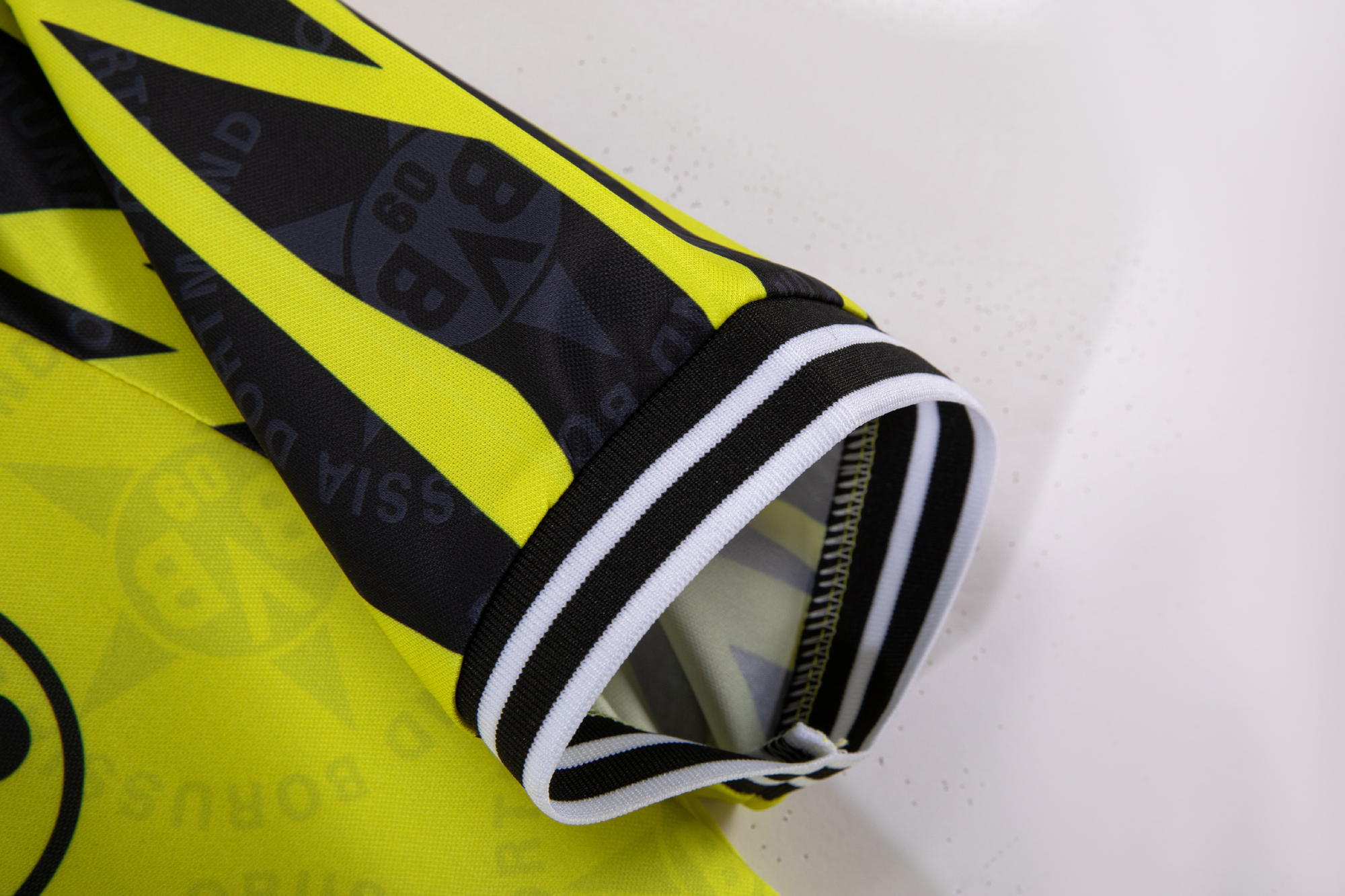 Retro Borussia Dortmund 1994-95 Home Shirt S-XXL