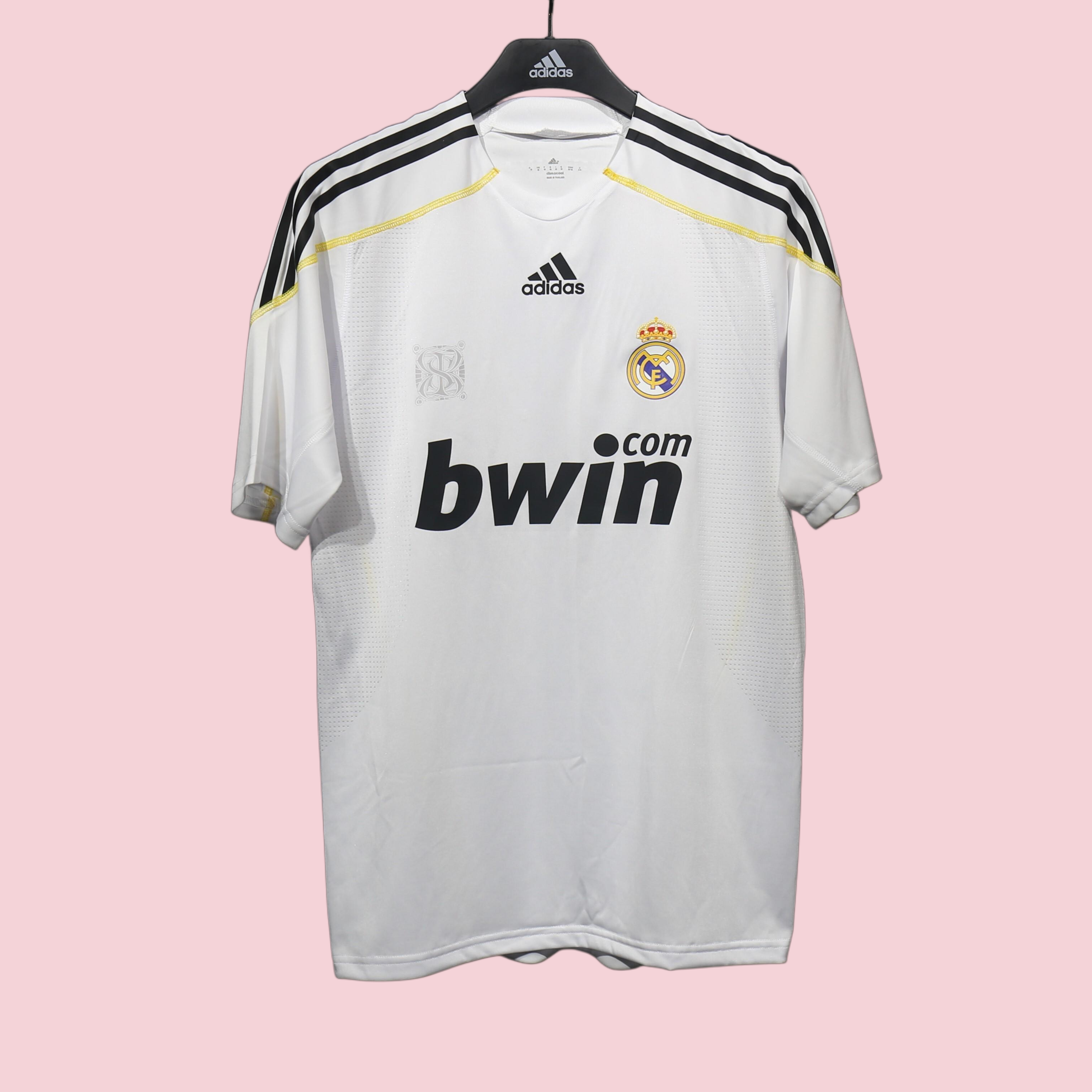 Player Version Retro Real Mαdrid 09/10 HomeS-3XL