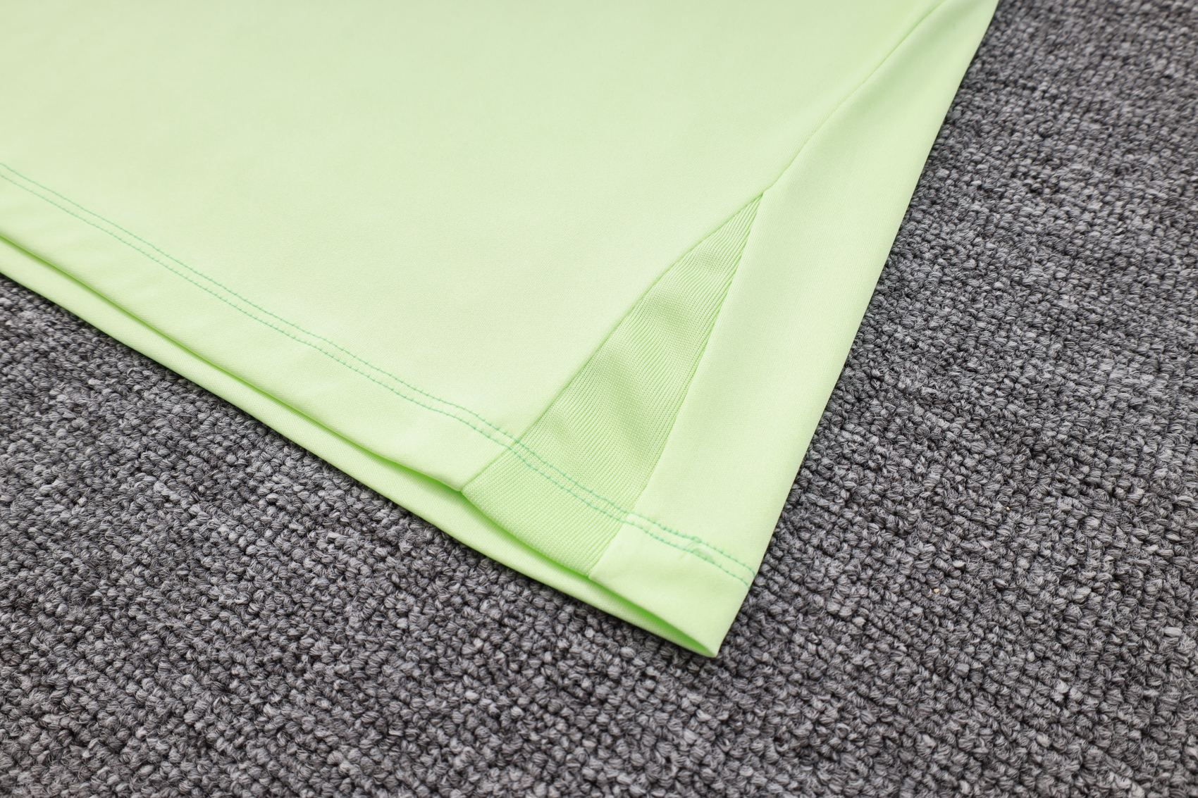 Brazil Sleeveless training suit D890