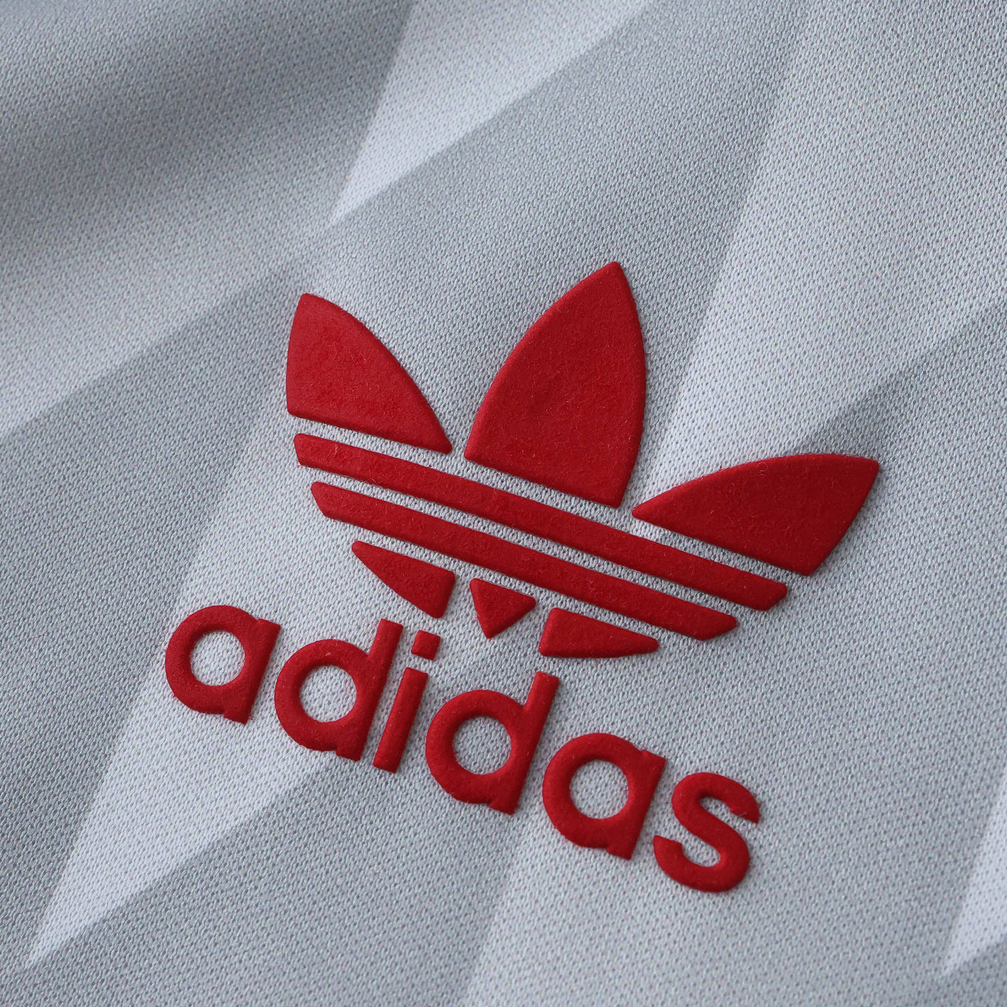 Kids kit LVP 89/91 Away