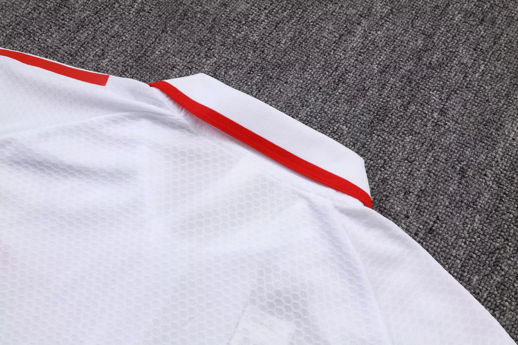 LVP 2526 training suit