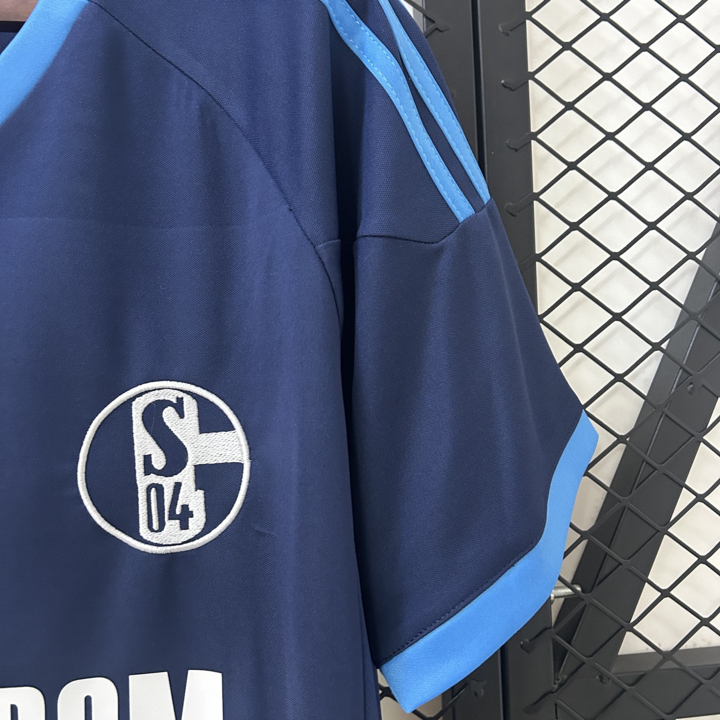 Retro 2010/11 Schalke 04 Away Kit S-XXL