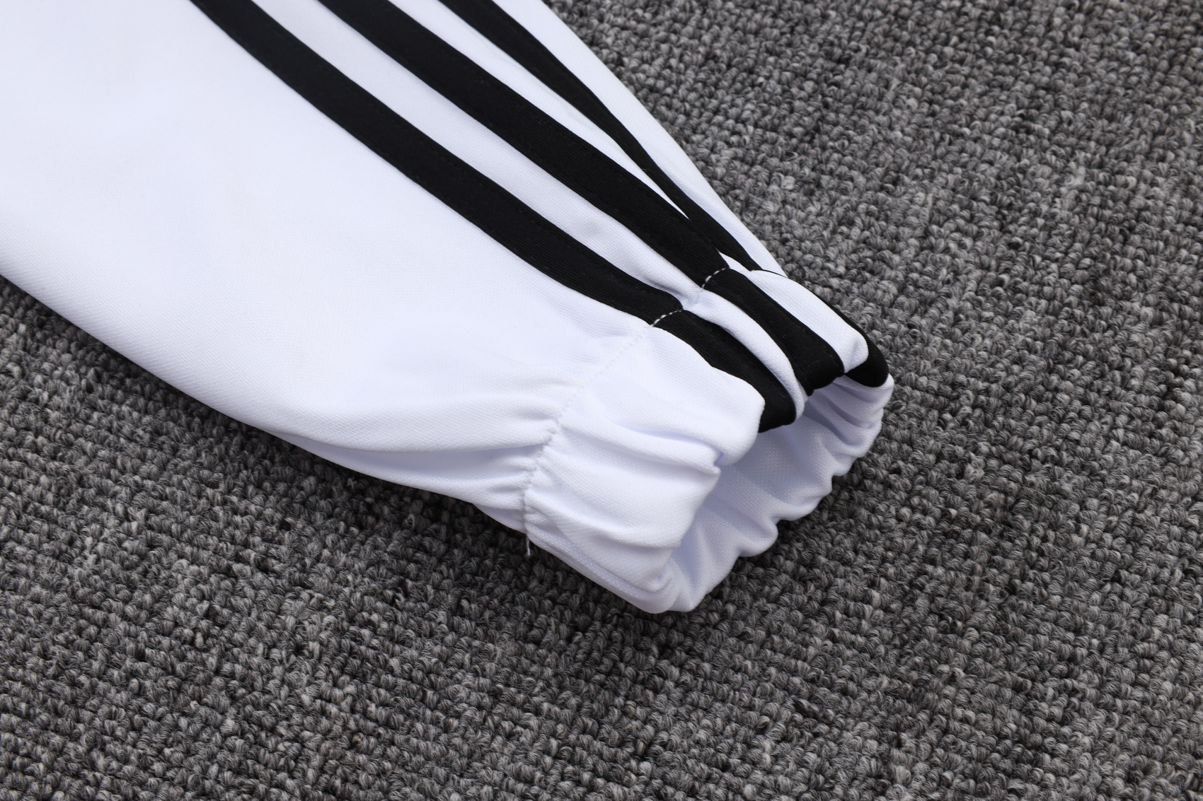 Adult/ Kids Juventus Full Zipper Training Suit A2557