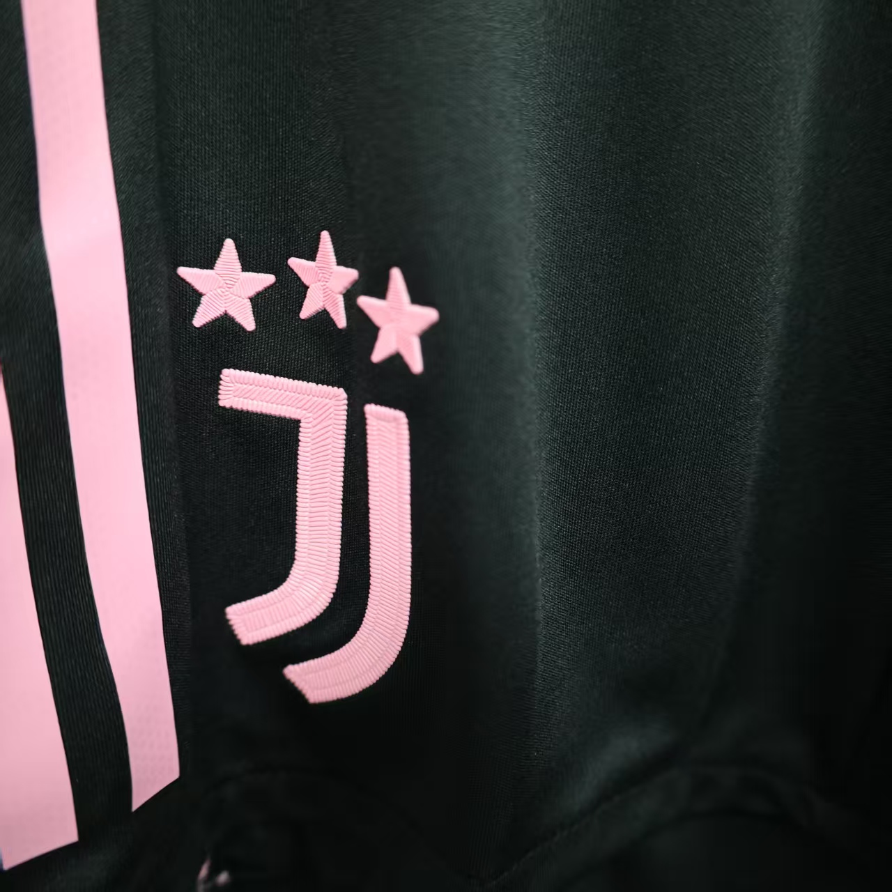 Player Version Shorts Juventus 25/26 Home S-XXL