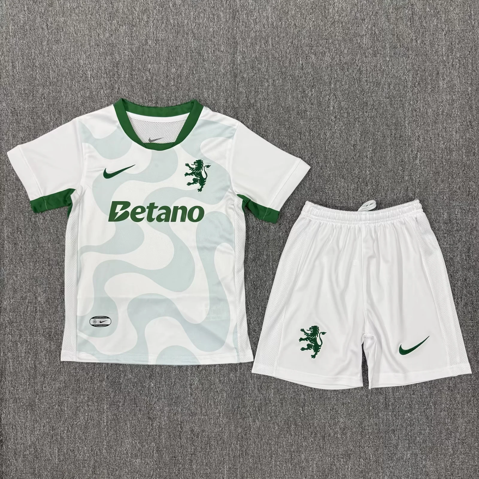 Kids Sporting Lisbon 25/26 White Away 16-28
