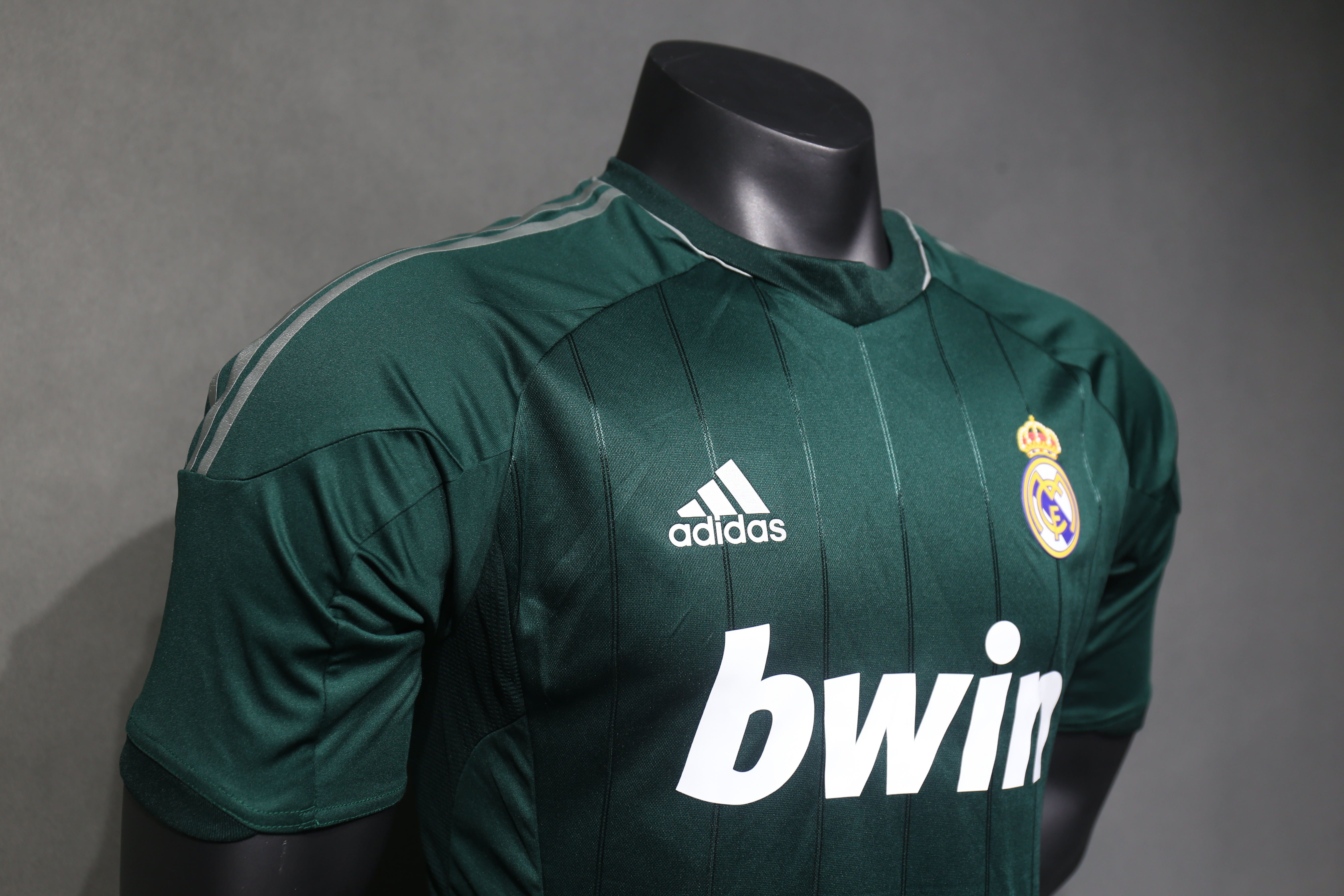 Player Version Retro Real Madrid 12/13 Third S-3XL