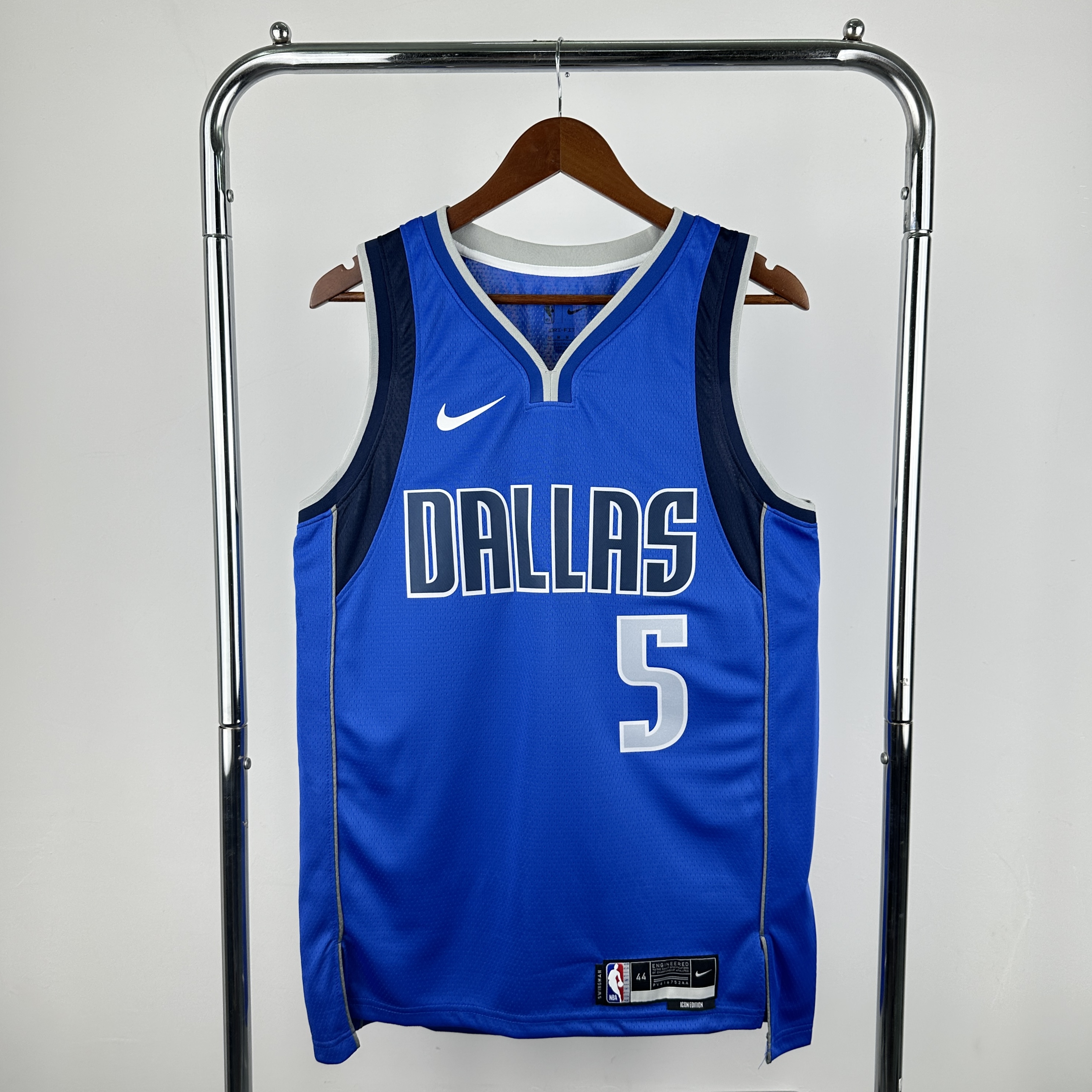 DALLAS MAVERICKS