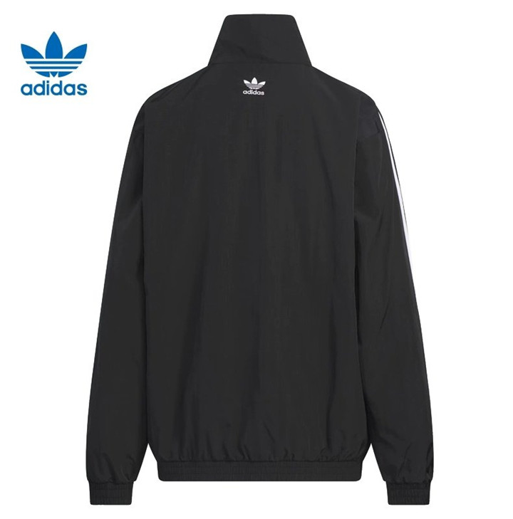 AD windbreaker