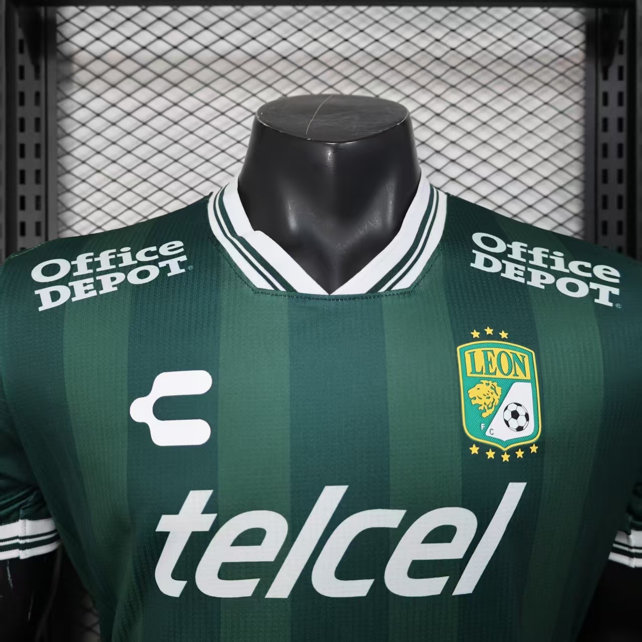 Player Version León 25/26 Home S-XXL