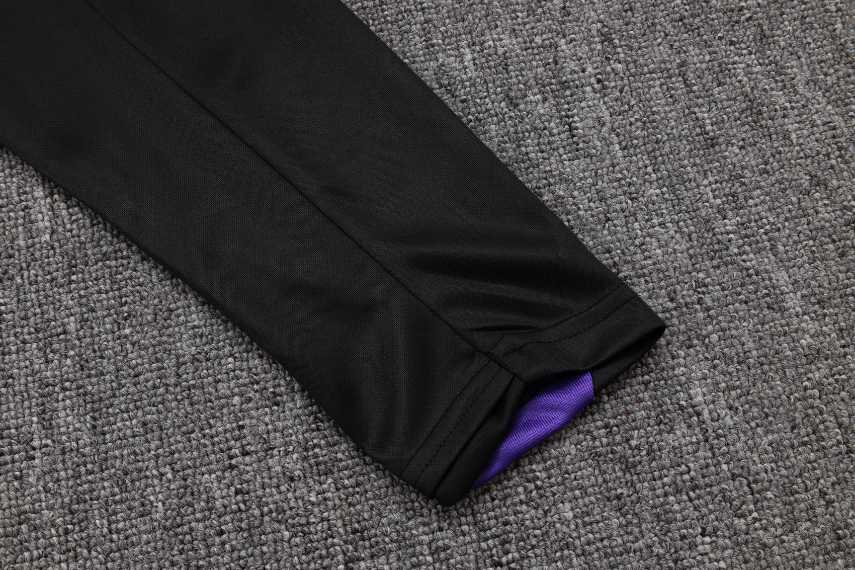 Barcelona Half Zipper Training Suit B2558