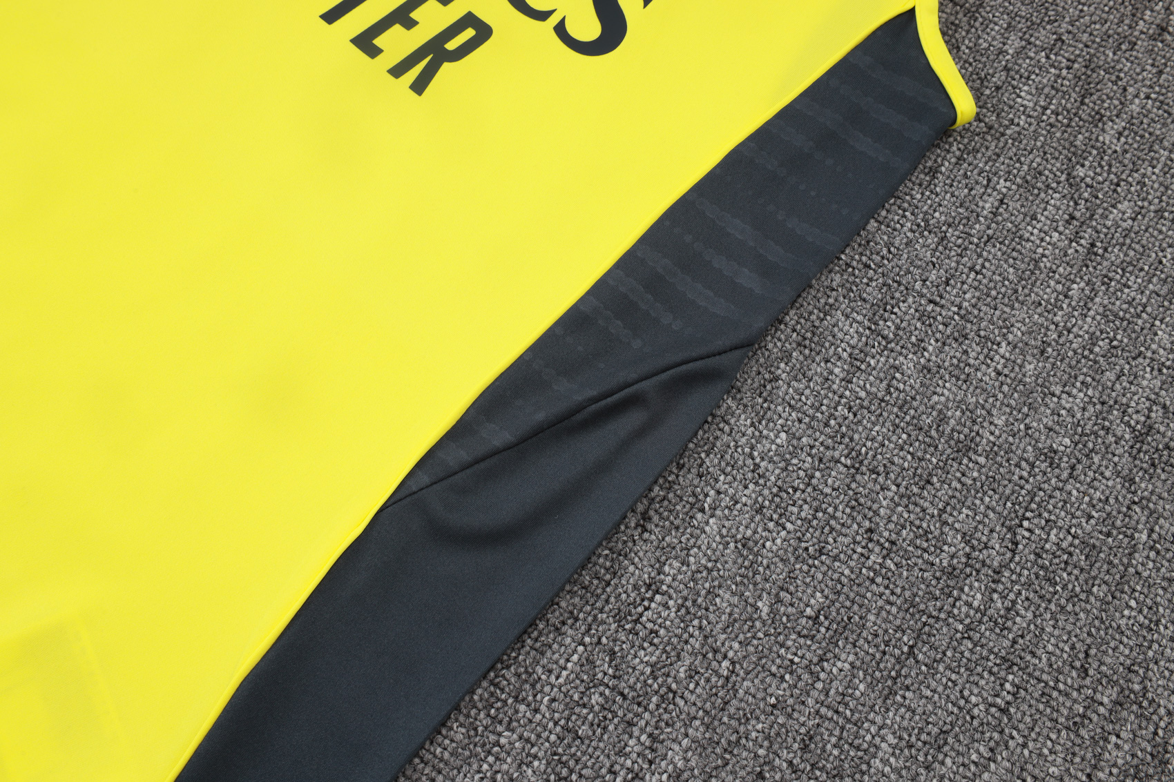 Real Mαdrid  Sleevesless Training Suit D25110