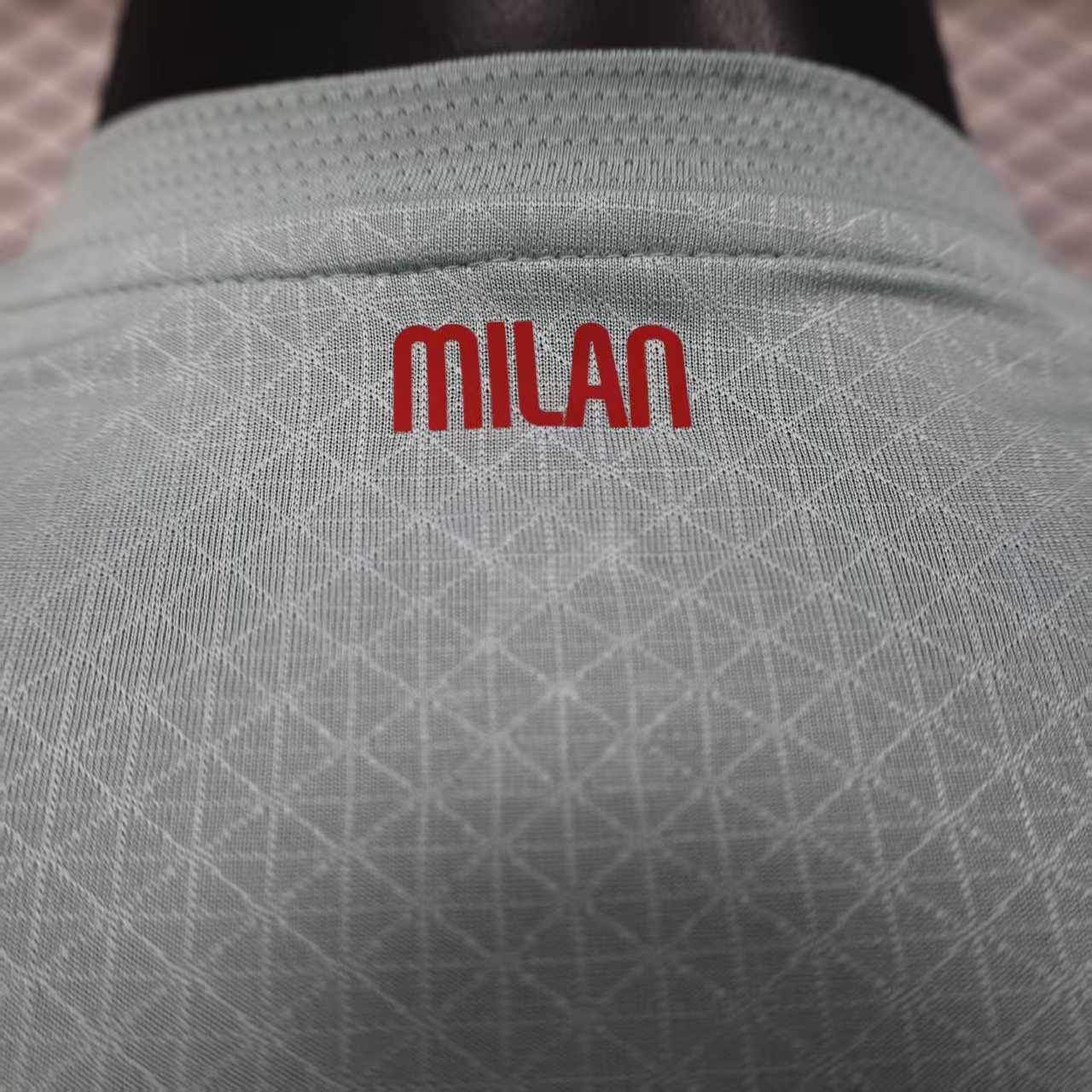 Player Version AC MILAN GOALKEEPER HOME 2025/26 LONG SLEEVES