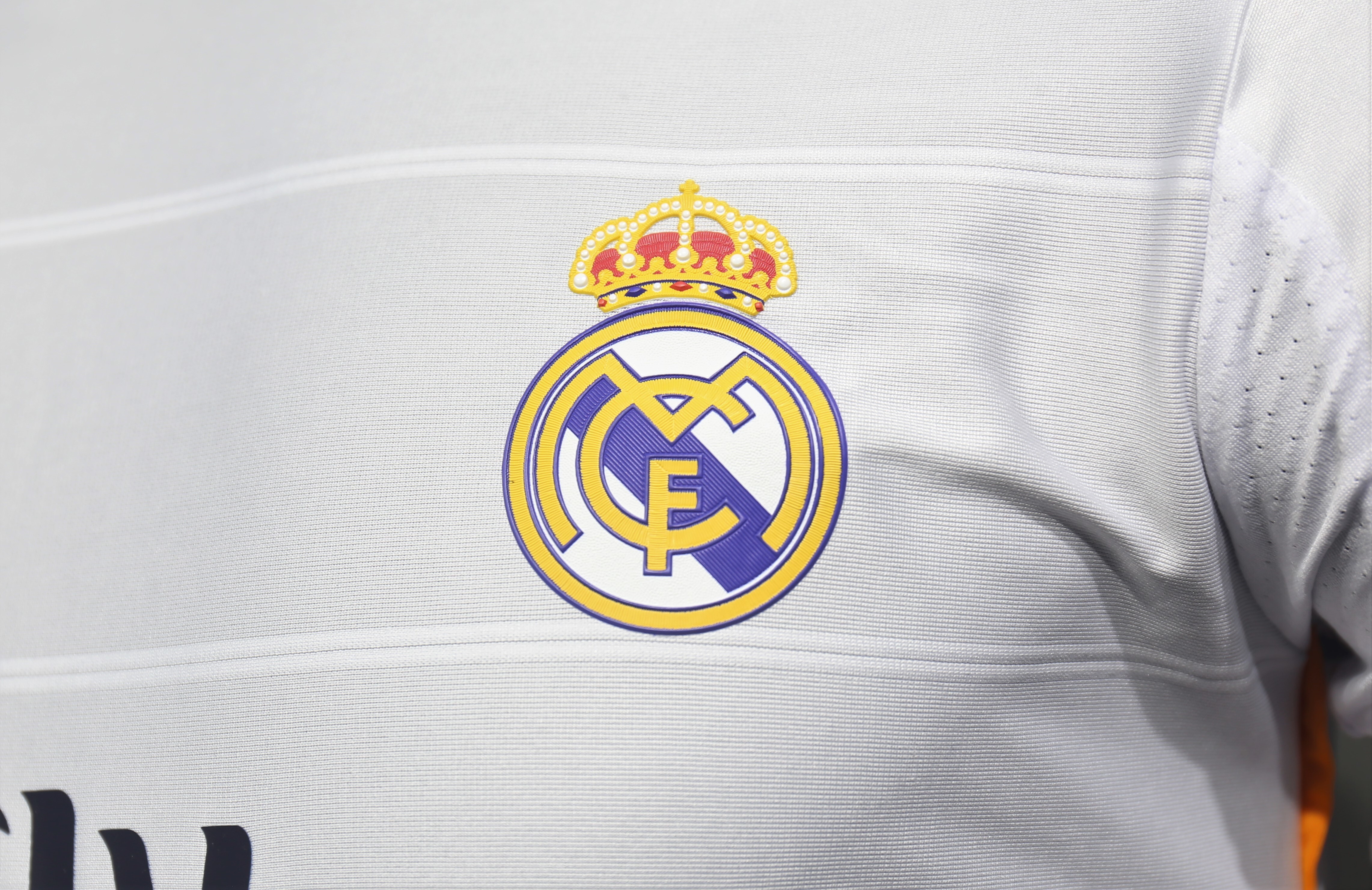 Player Version Retro Real Madrid 13/14 Home S-3XL