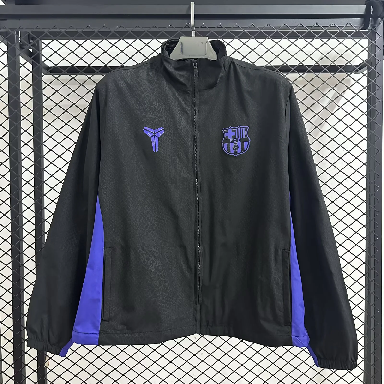 Barcelona Windbreaker