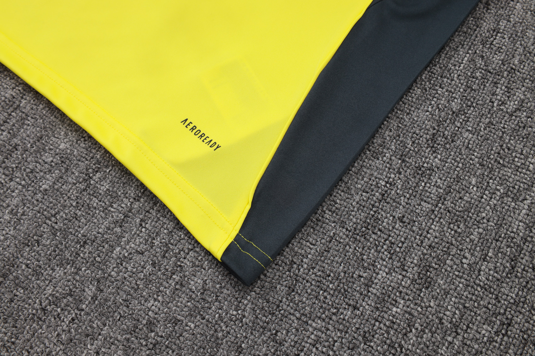 Real Mαdrid  Sleevesless Training Suit D25110