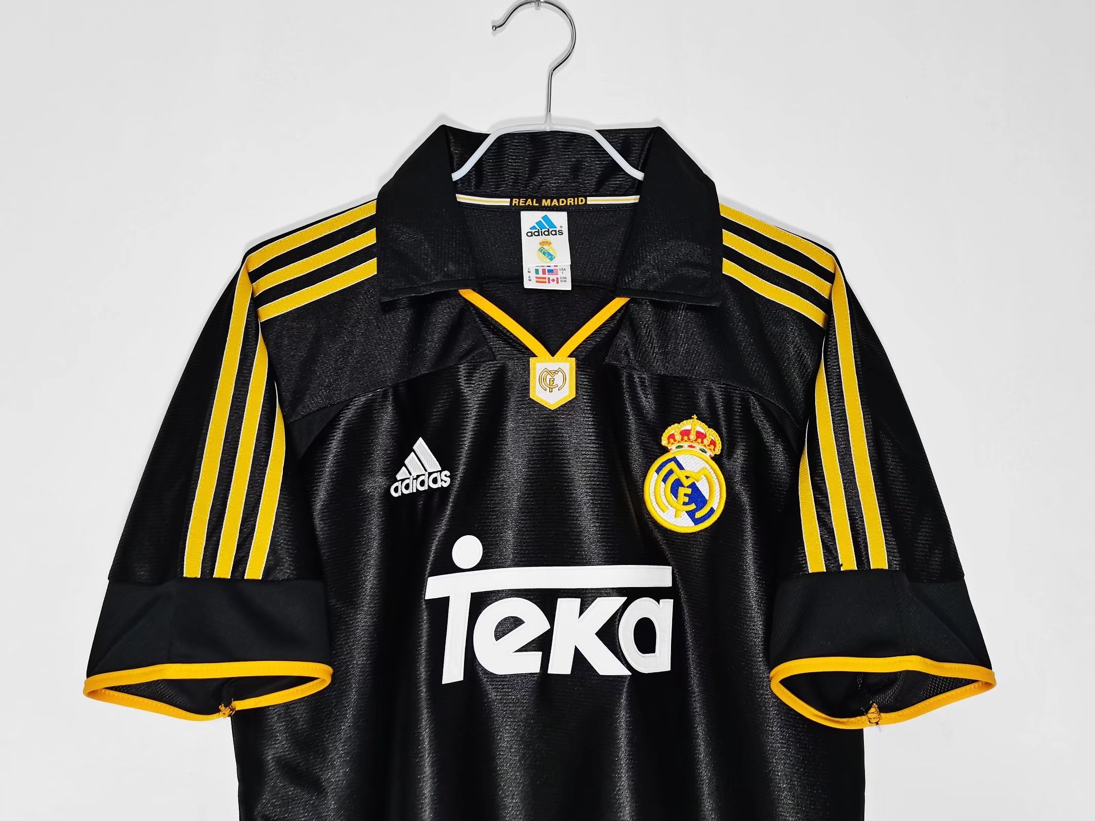 Retro Real Madrid 1999/01 Away Black