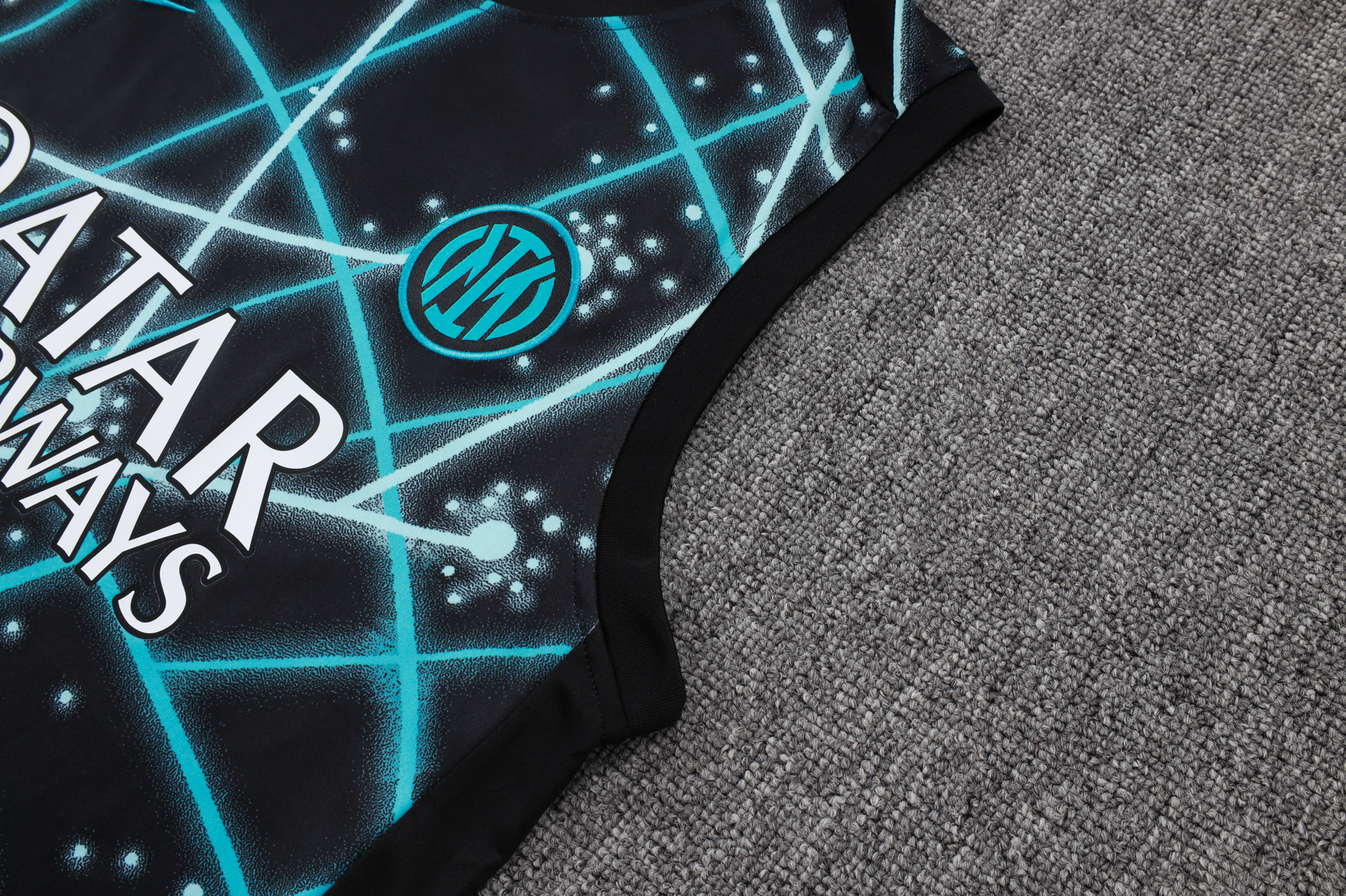 Inter Milano Sleevesless Training Suit D25122