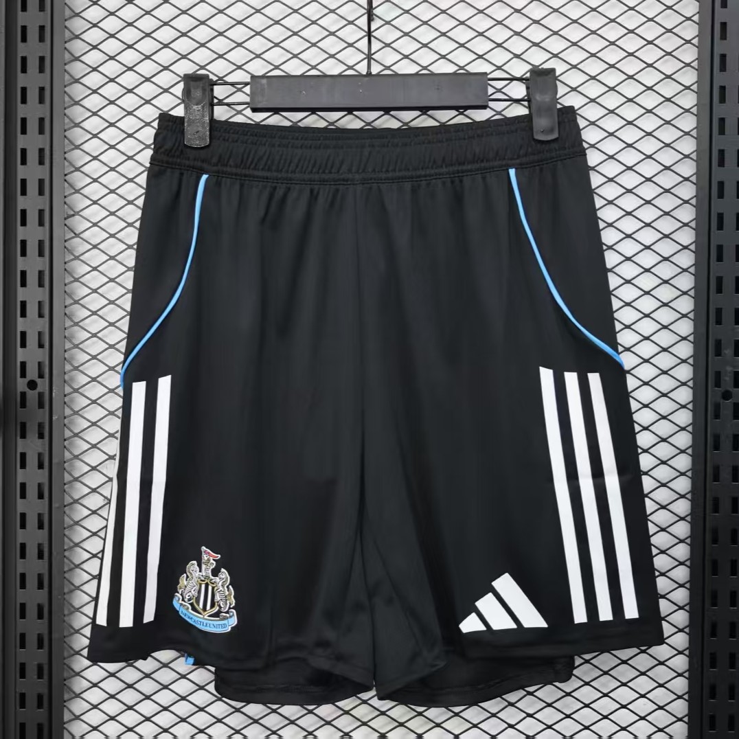 Player Version Shorts Newcastle 25/26 Home S-XXL