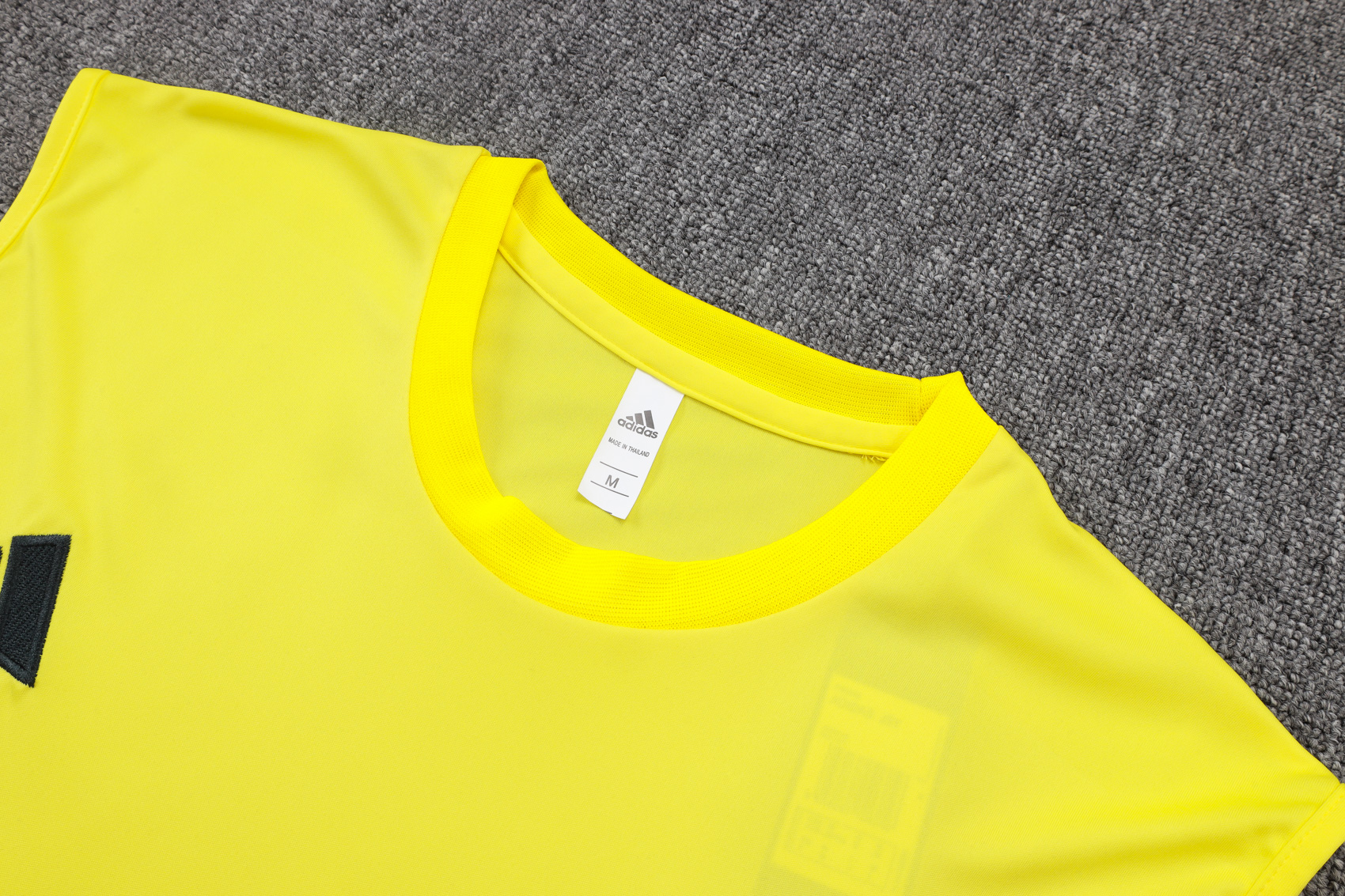 Real Mαdrid  Sleevesless Training Suit D25110