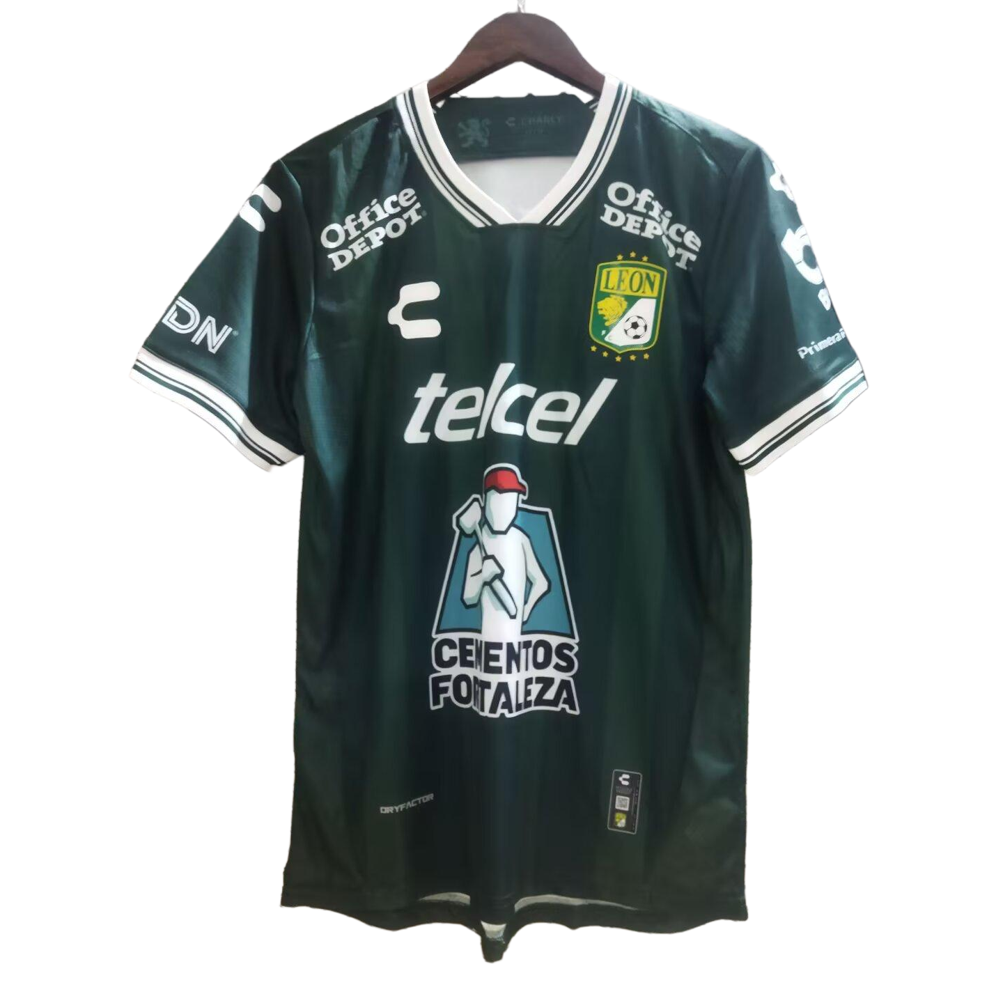 León 25/26 Home S-4XL
