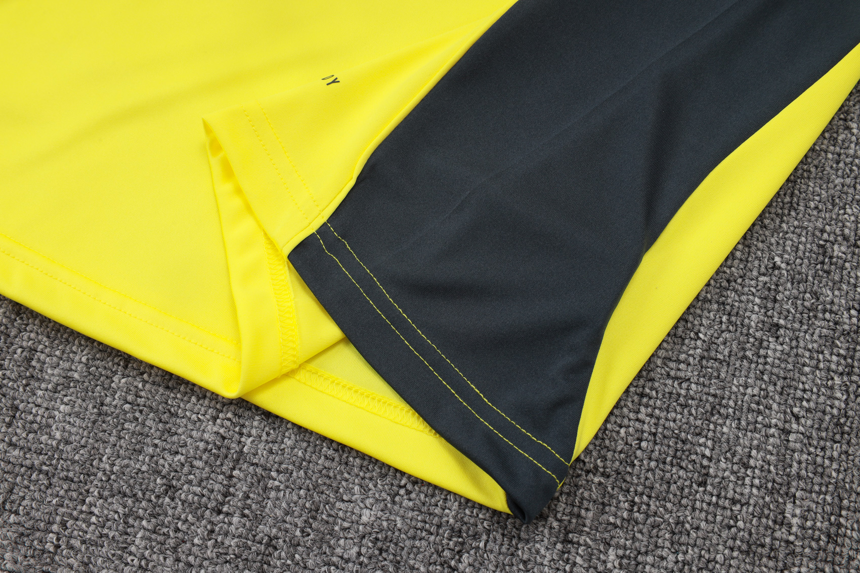 Real Mαdrid  Sleevesless Training Suit D25110