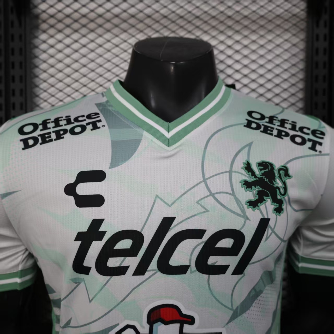 Player Version León 25/26 Away S-XXL