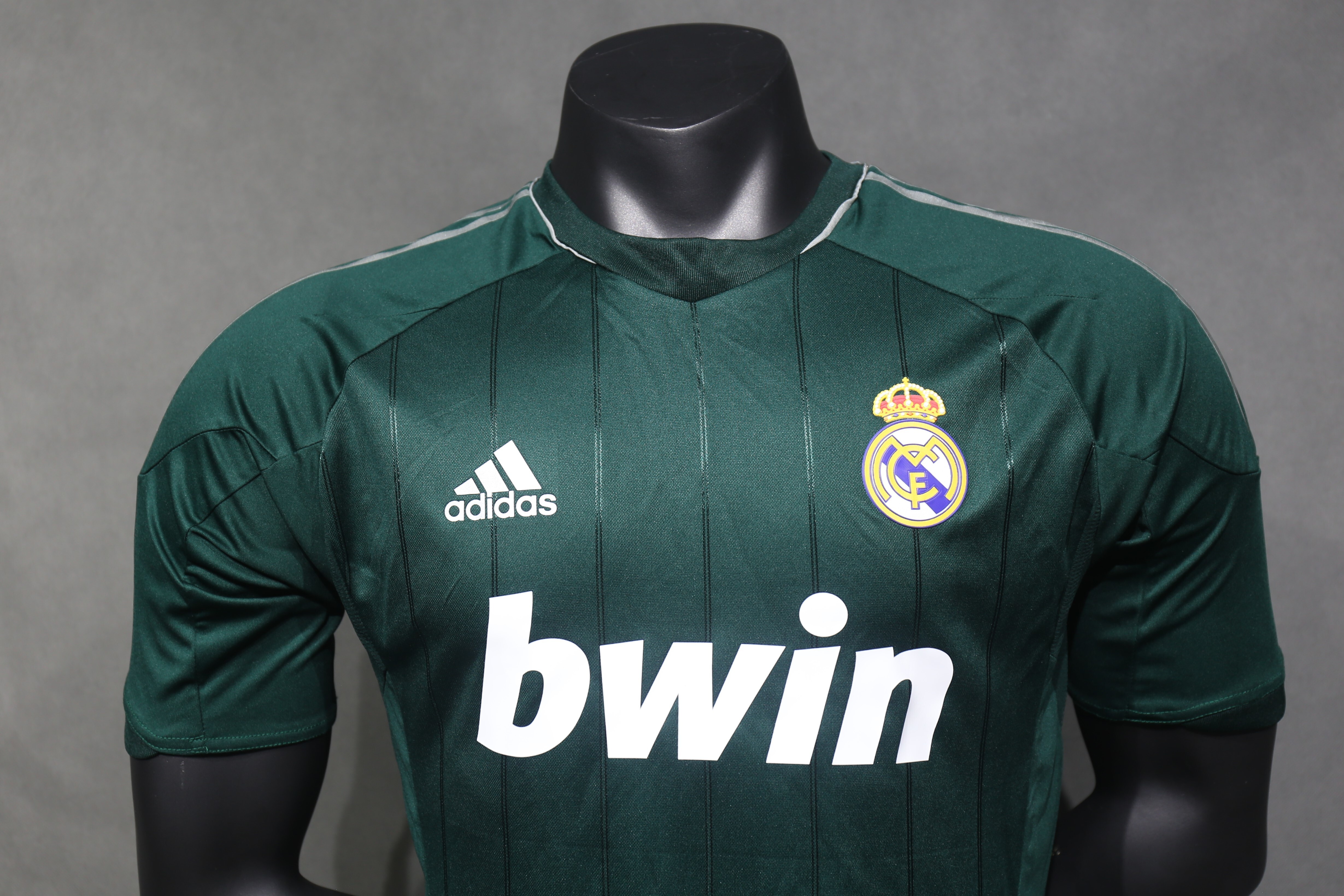 Player Version Retro Real Madrid 12/13 Third S-3XL