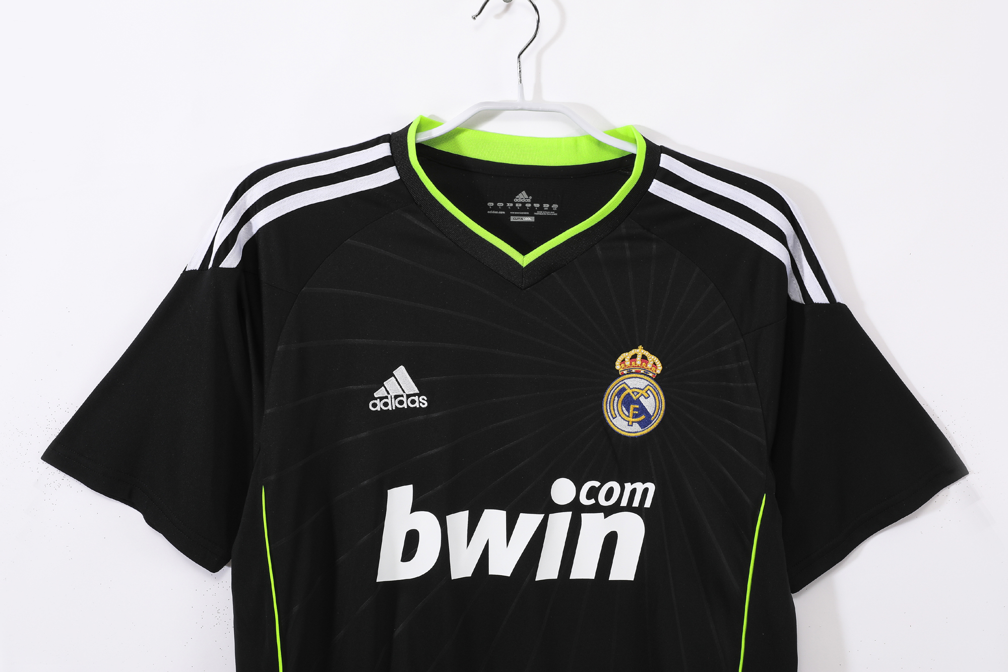 Retro Real Madrid 10/11 Away S-XXL