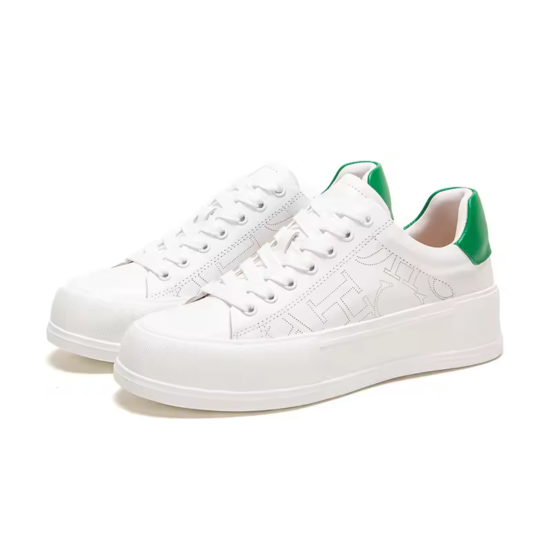 Casual shoes everyday versatile White