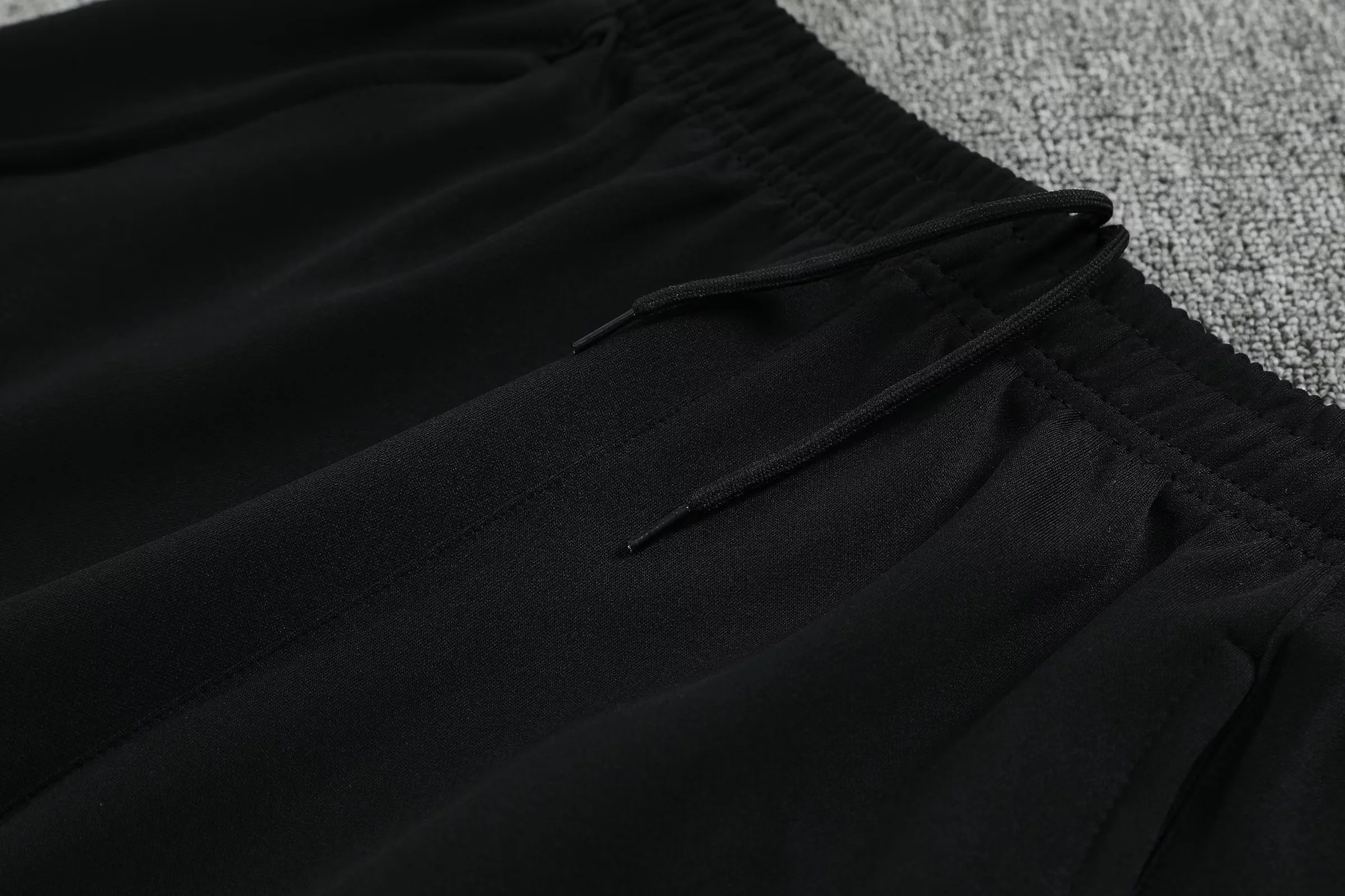 2526 LVP Full zipper Training suit Black