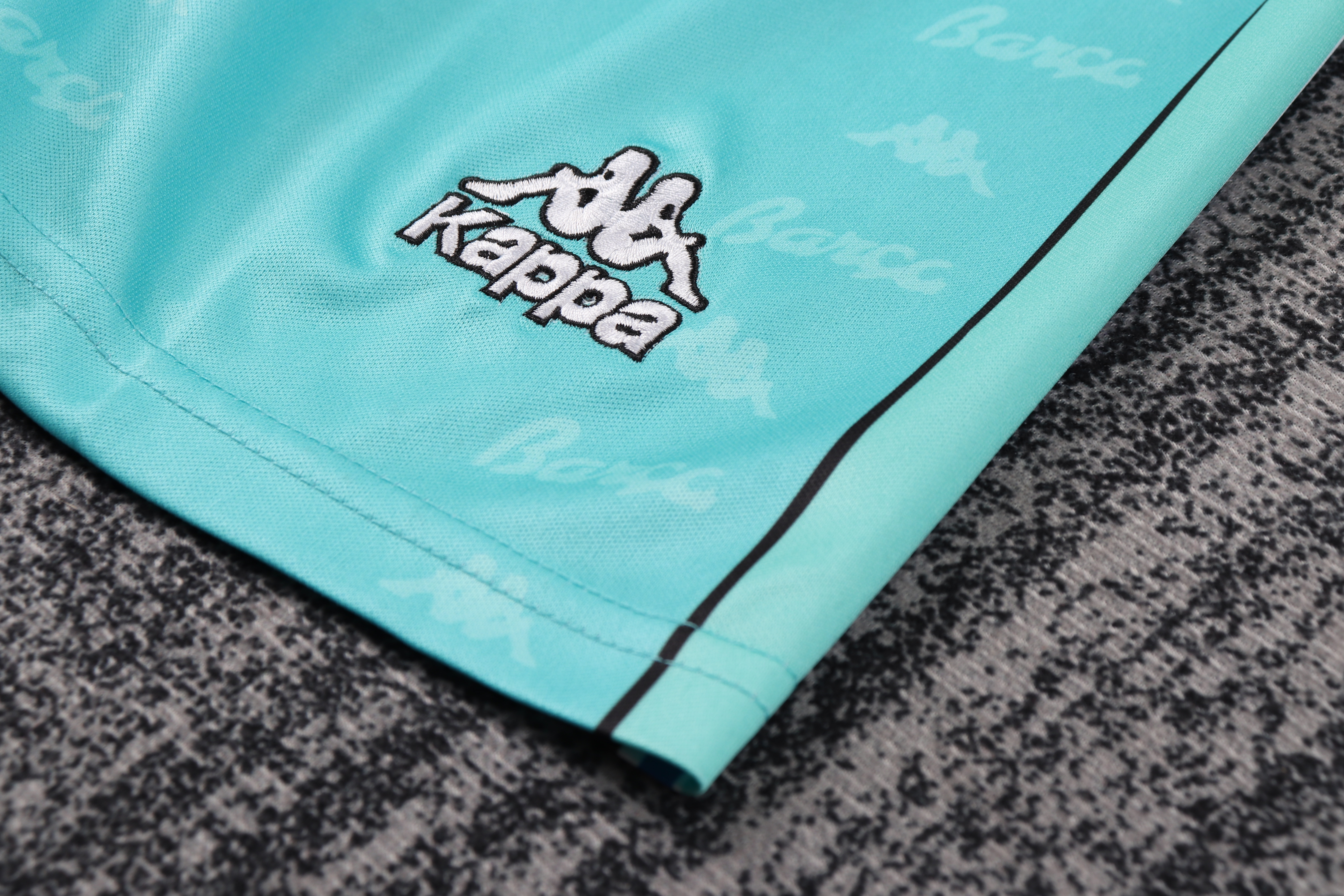 Kids kit Barcelona 96/97 Away