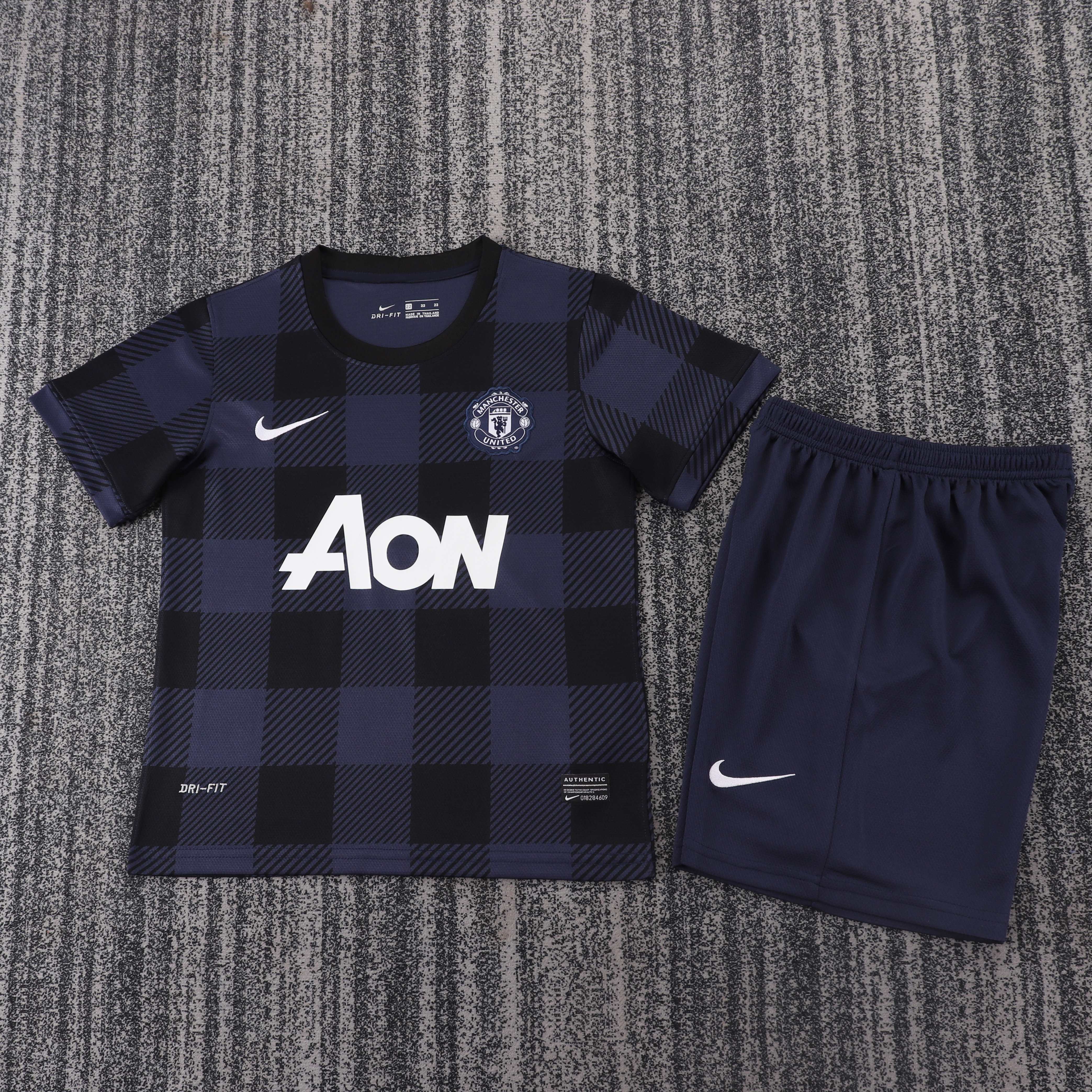 Kids Retro Man Utd 13/14 Away