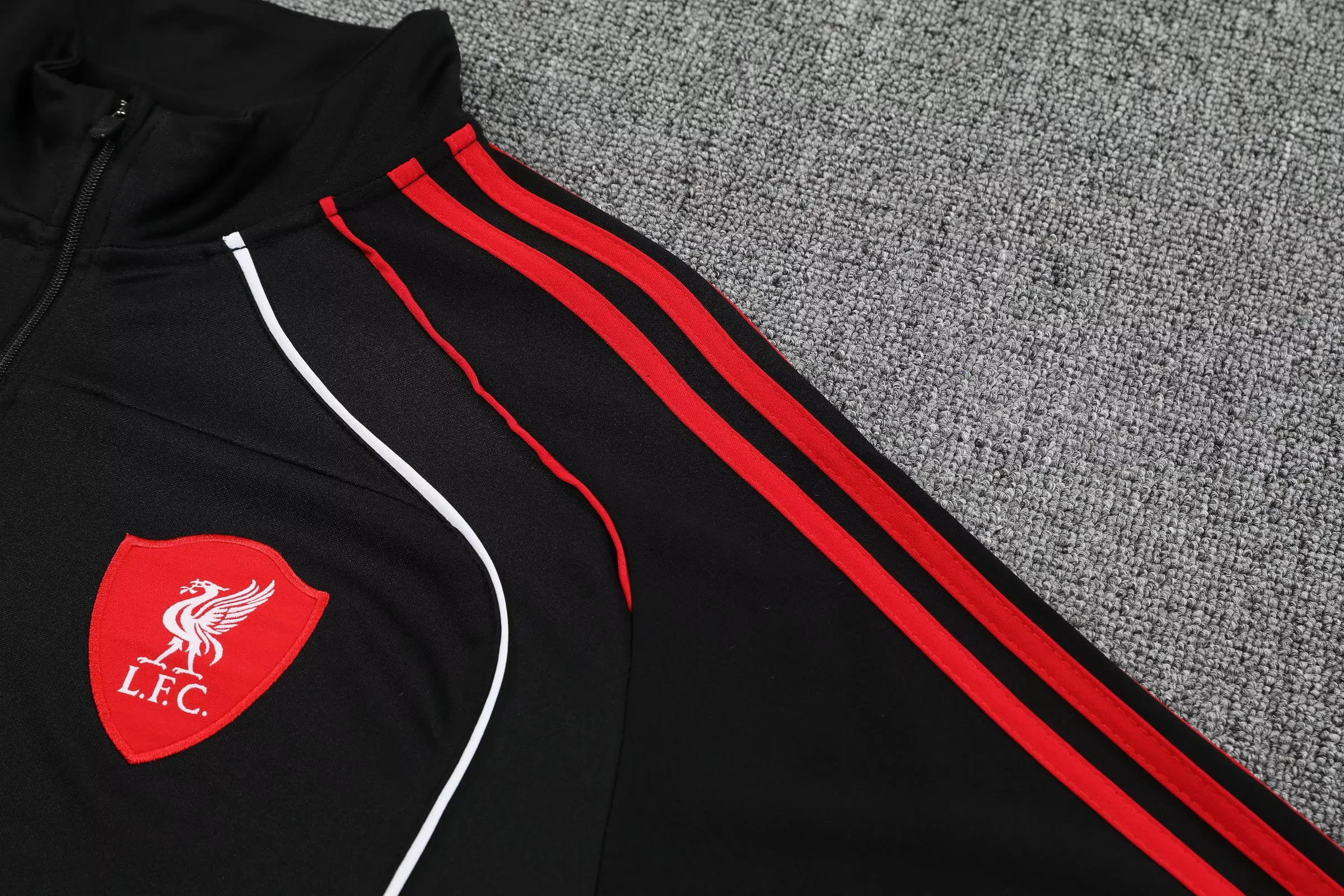 2526 LVP Half zipper Training suit Black