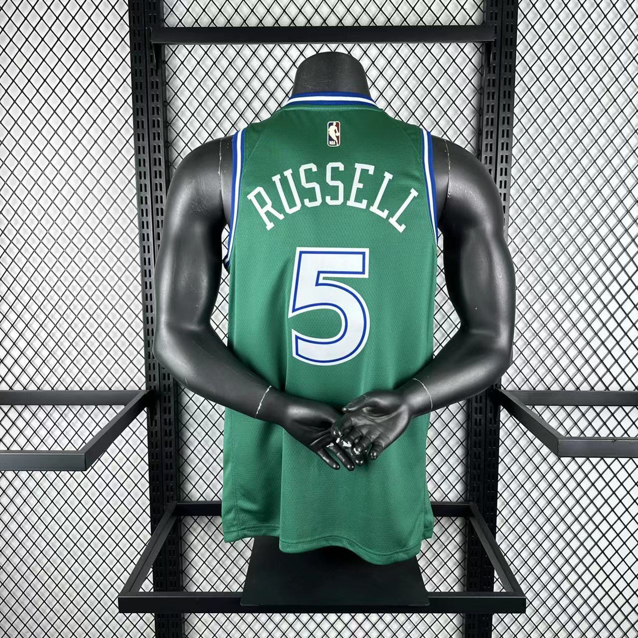 26 Season Mavericks Green #5 Russell