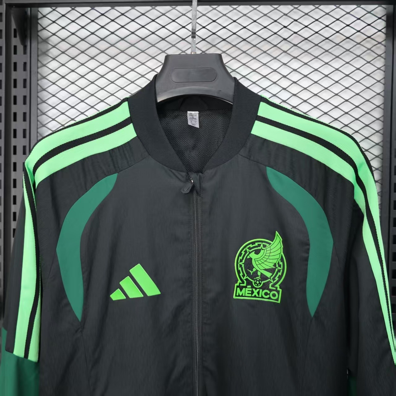 Mexico Windbreaker