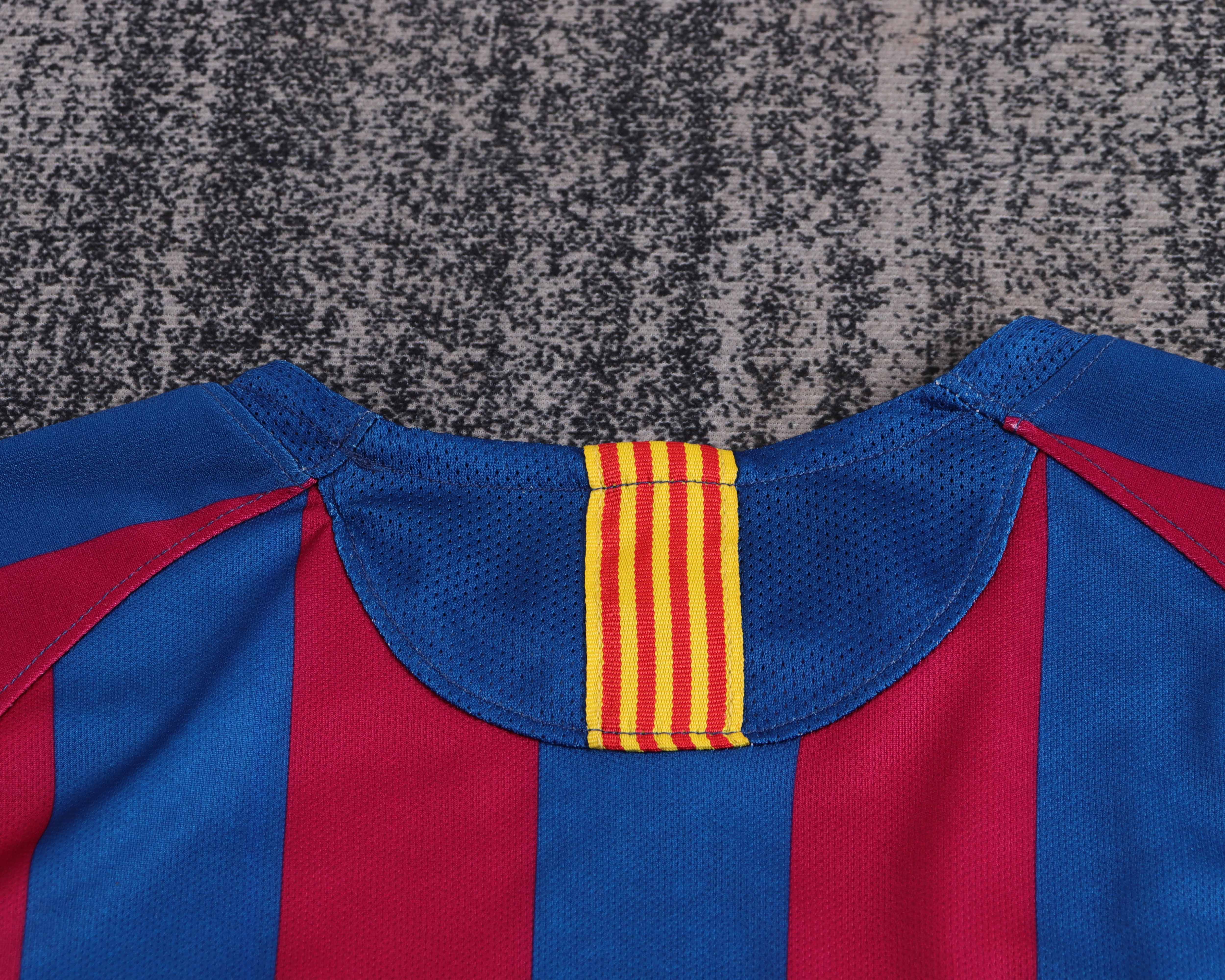 Kids kit Barcelona 05/06 Home UCL