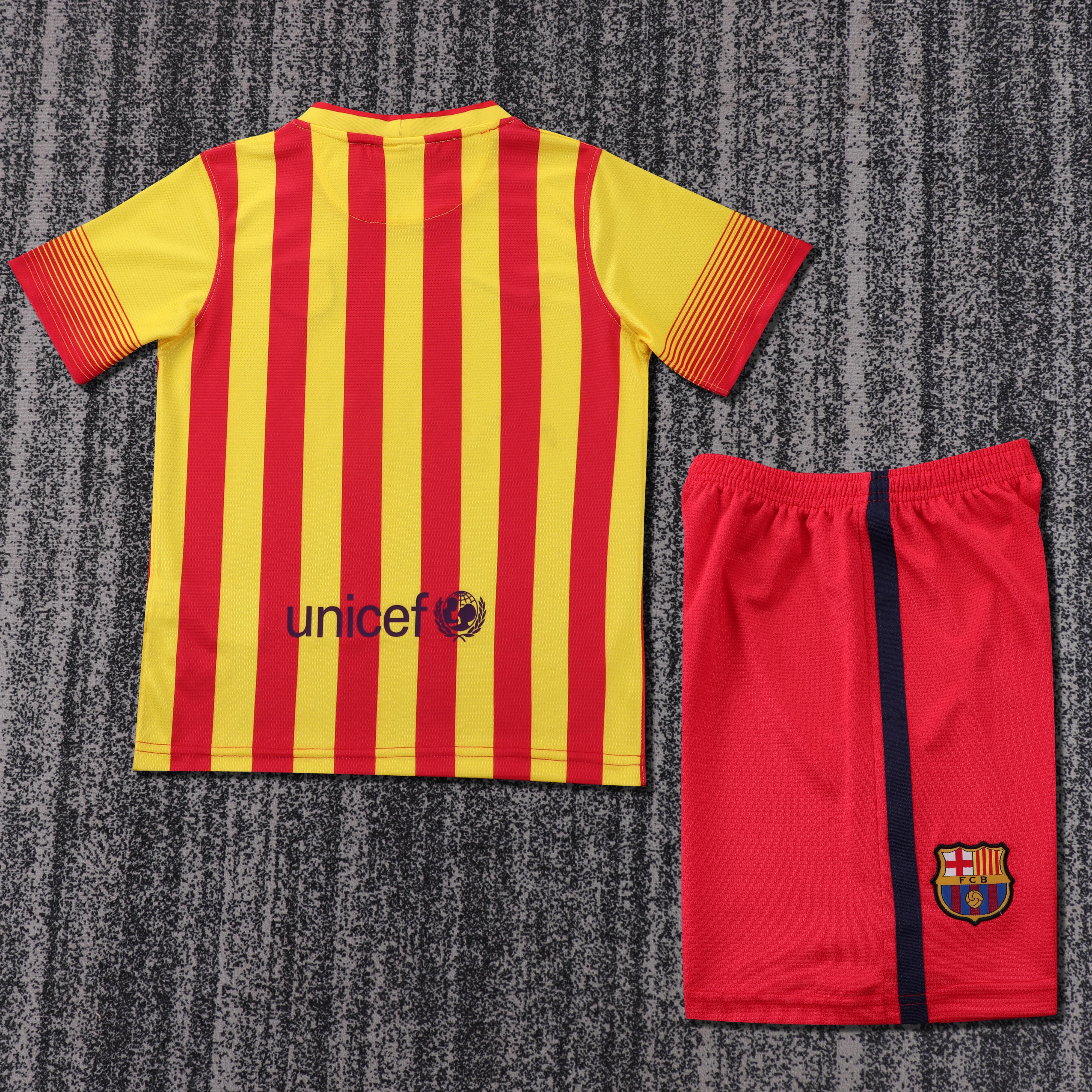 Kids kit Barcelona 13/14 Away