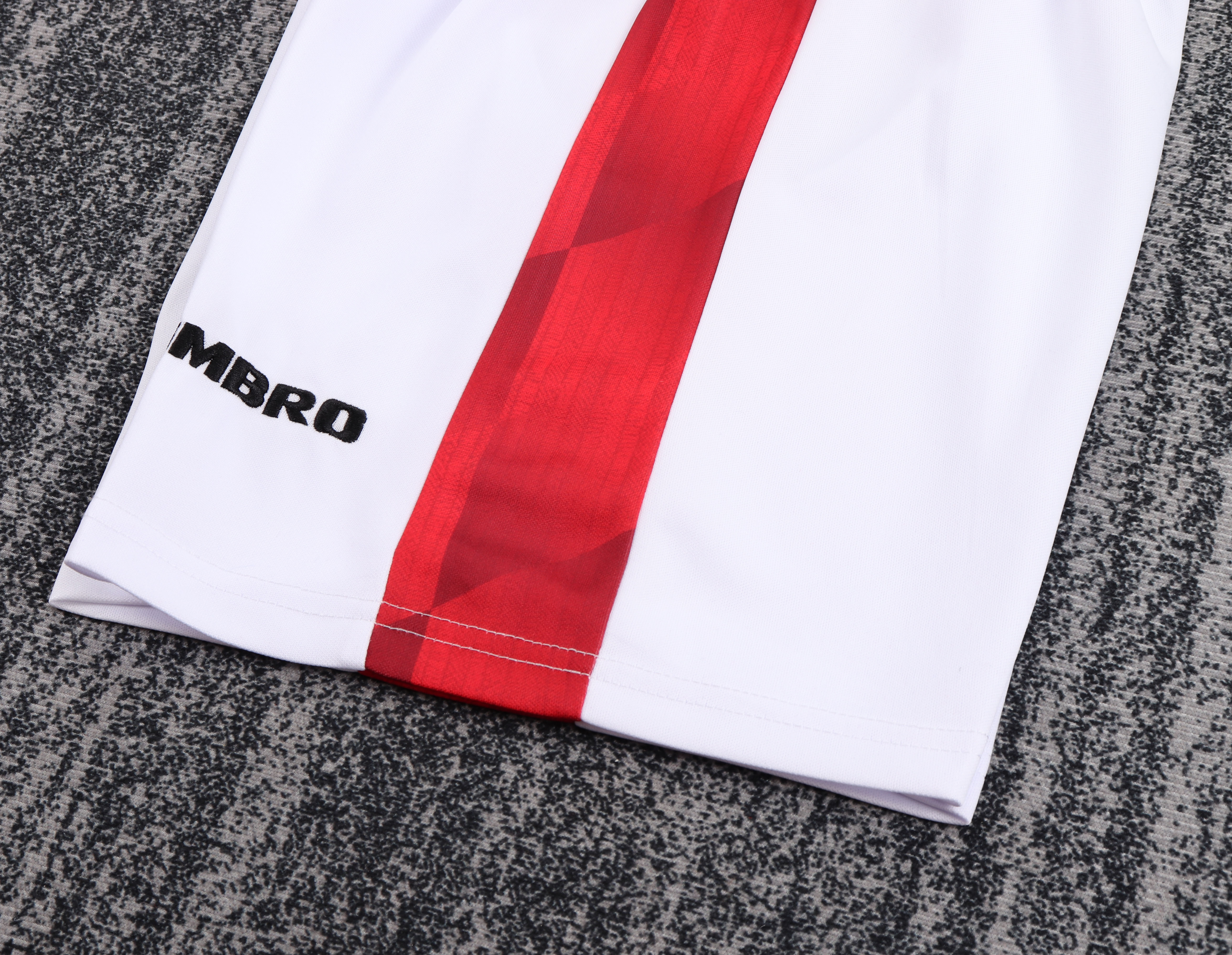 Kids Retro Man Utd 96/97 Home