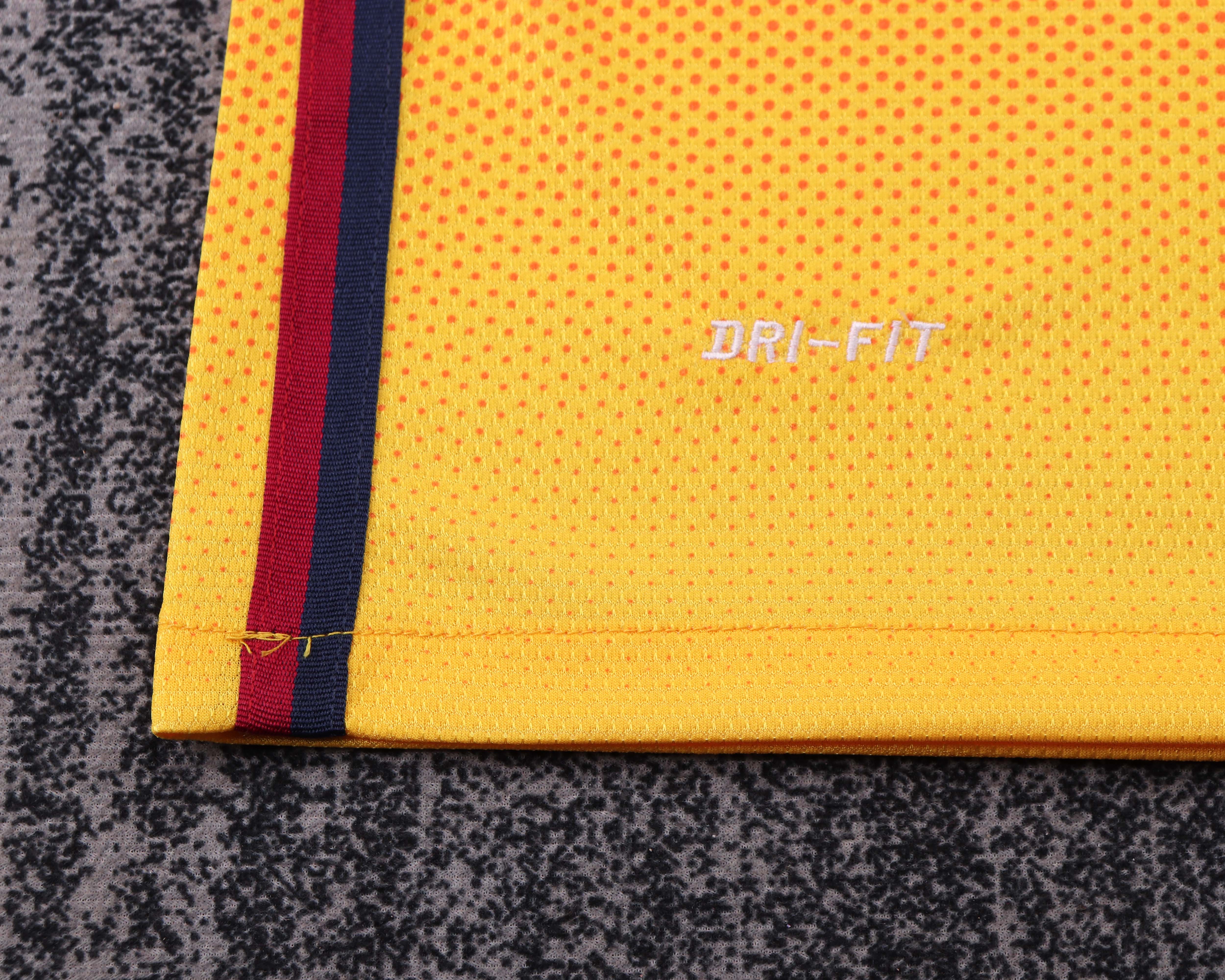 Kids kit Barcelona 12/13 Away