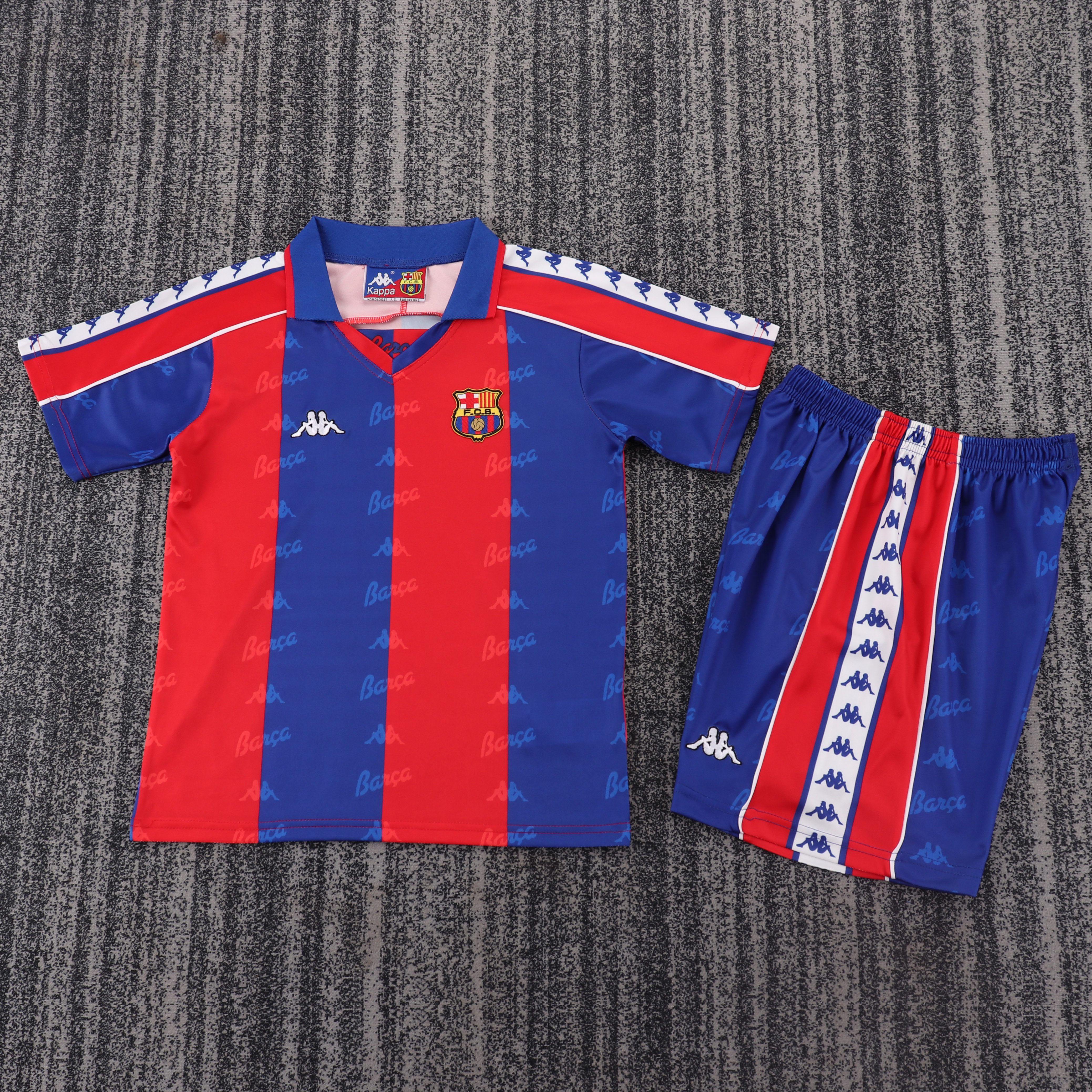 Kids kit Barcelona 92/95 Home