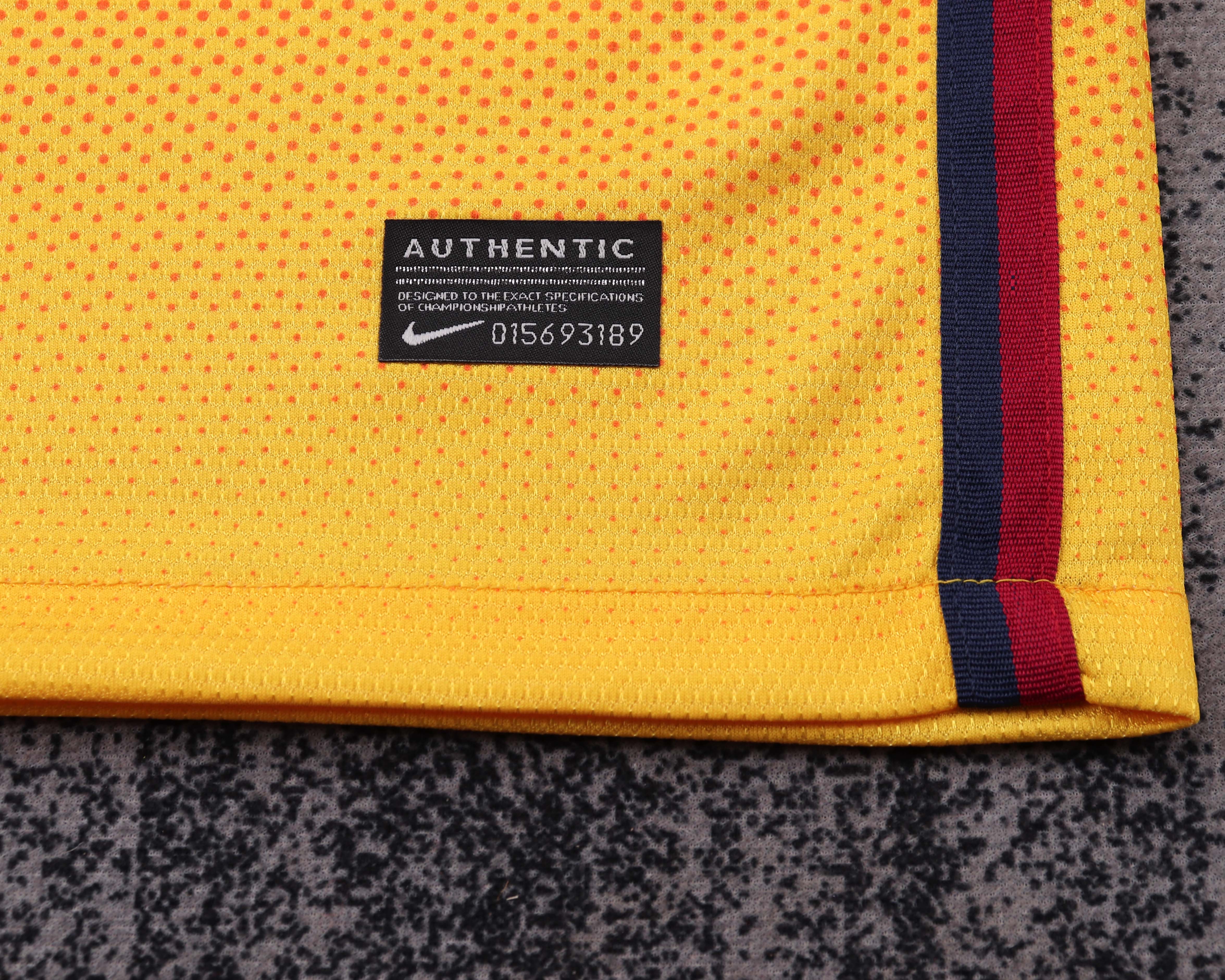 Kids kit Barcelona 12/13 Away