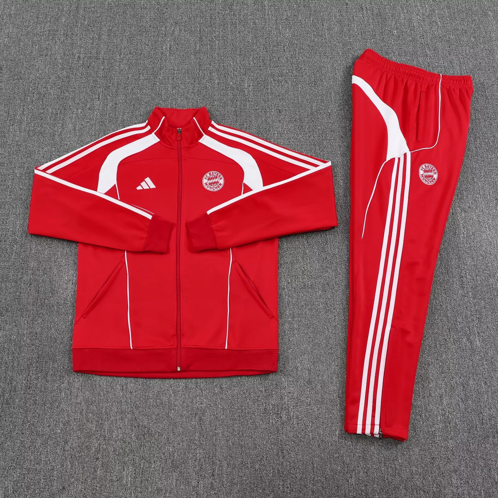 Bayern Full Zipper Training Suit Red