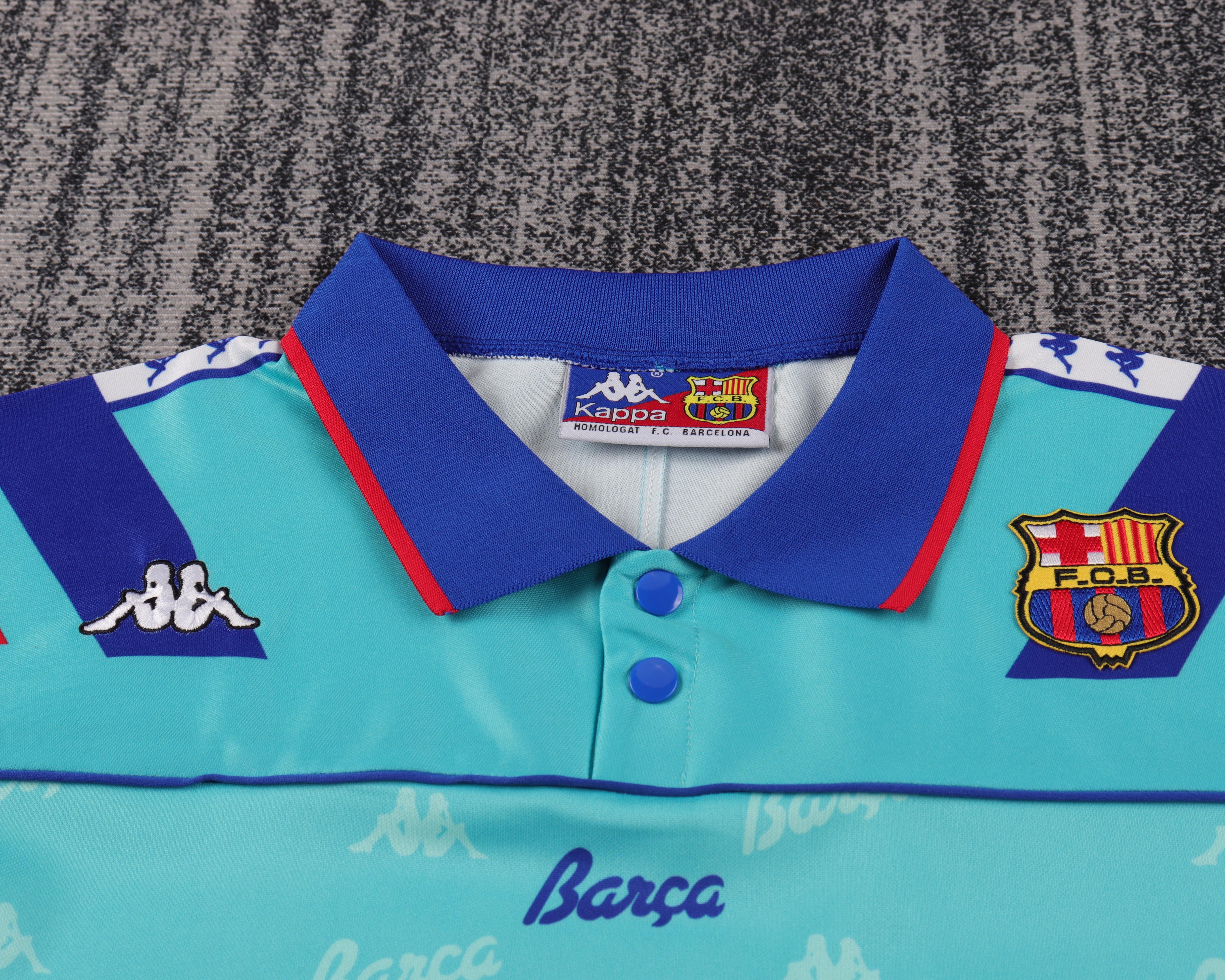 Kids kit Barcelona 92/95 Away